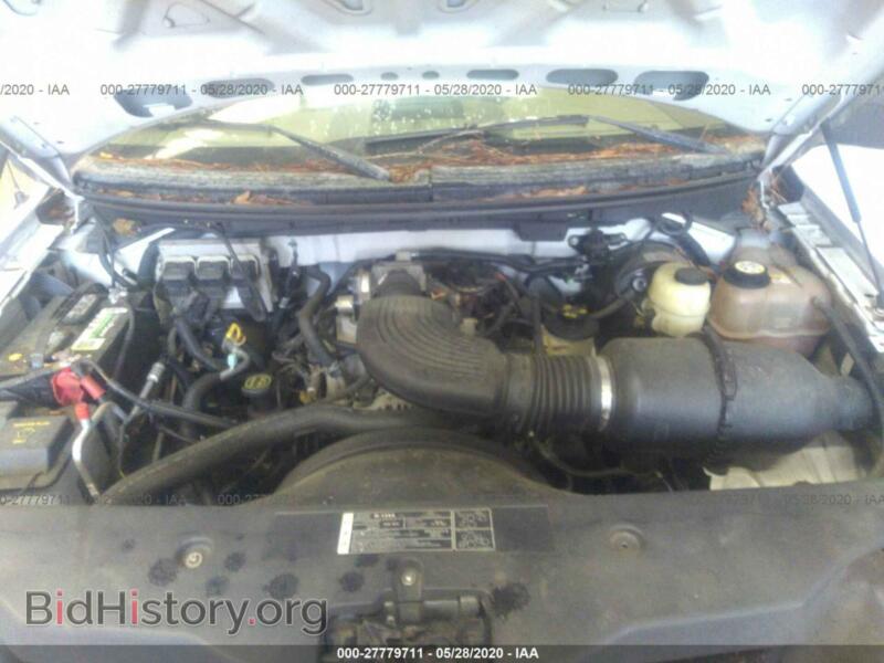 2005 Ford F150 (VIN 1FTRF02W55KB88470) — photo 10 of 11