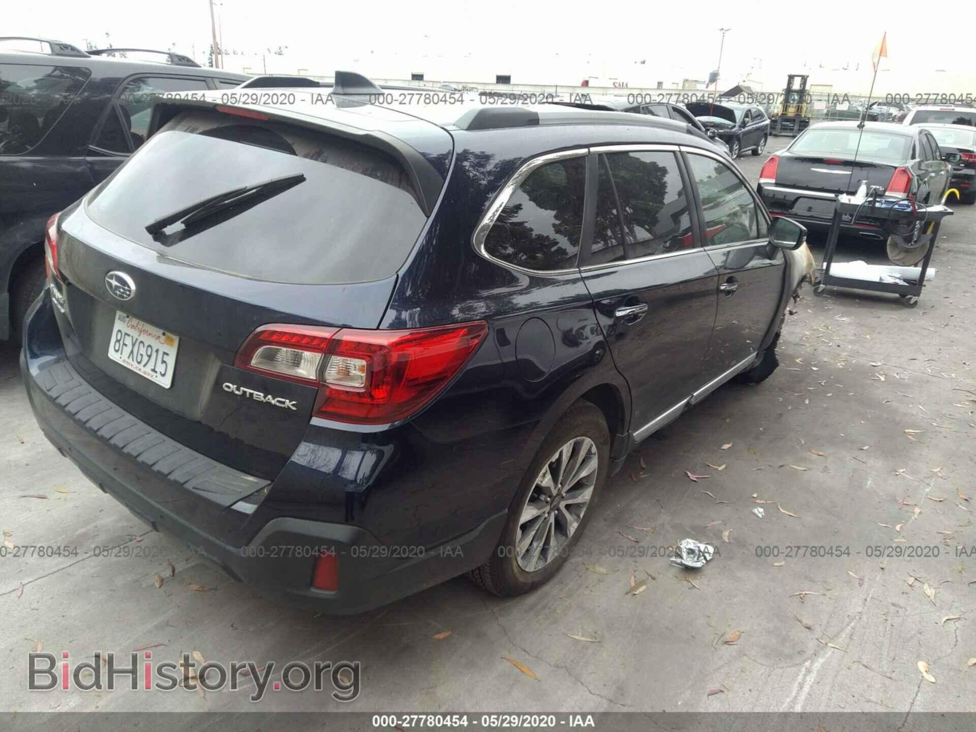 2018 SUBARU OUTBACK - VIN: 4S4BSATC3J3374676 - Фото 4