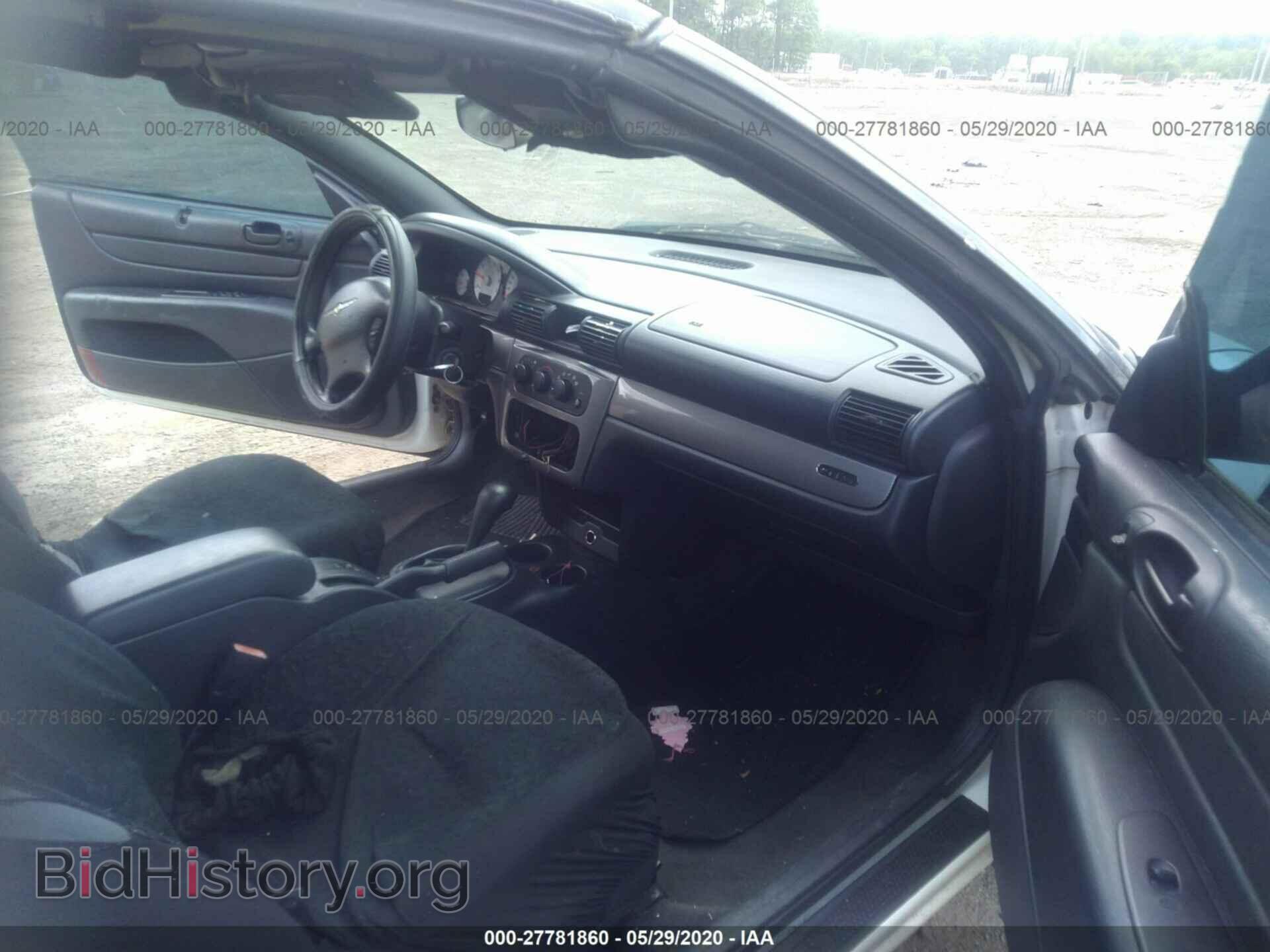 2005 CHRYSLER SEBRING - VIN: 1C3EL75R55N621973 - Фото 5