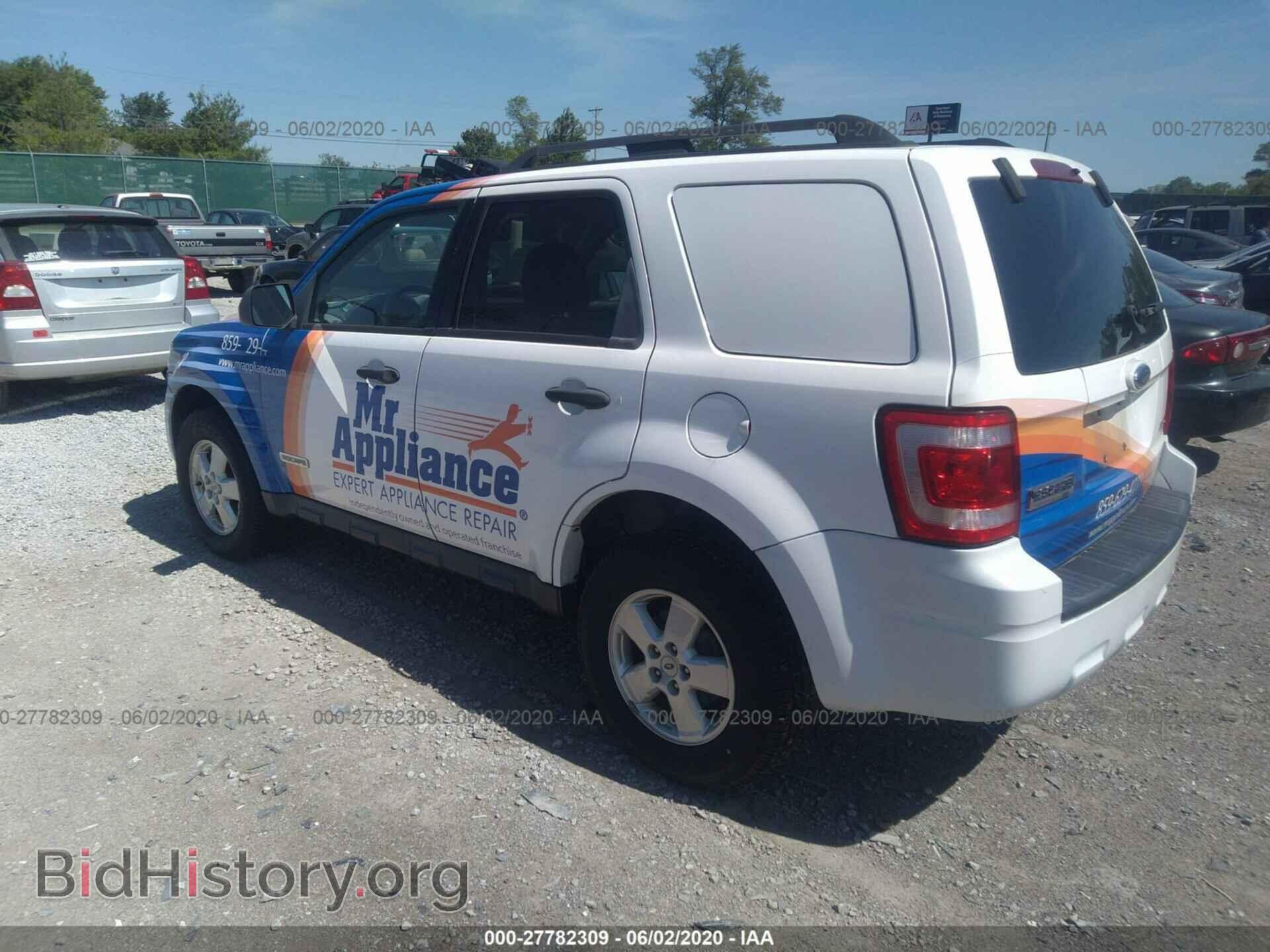 2008 FORD ESCAPE - VIN: 1FMCU931X8KD40228 - Фото 3