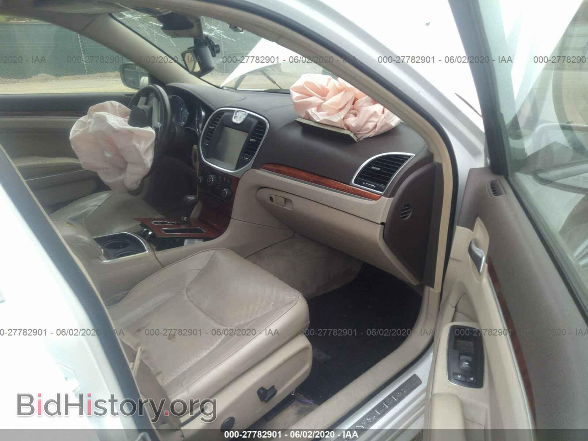 2011 CHRYSLER 300 - VIN: 2C3CA6CT5BH528638 - Фото 5