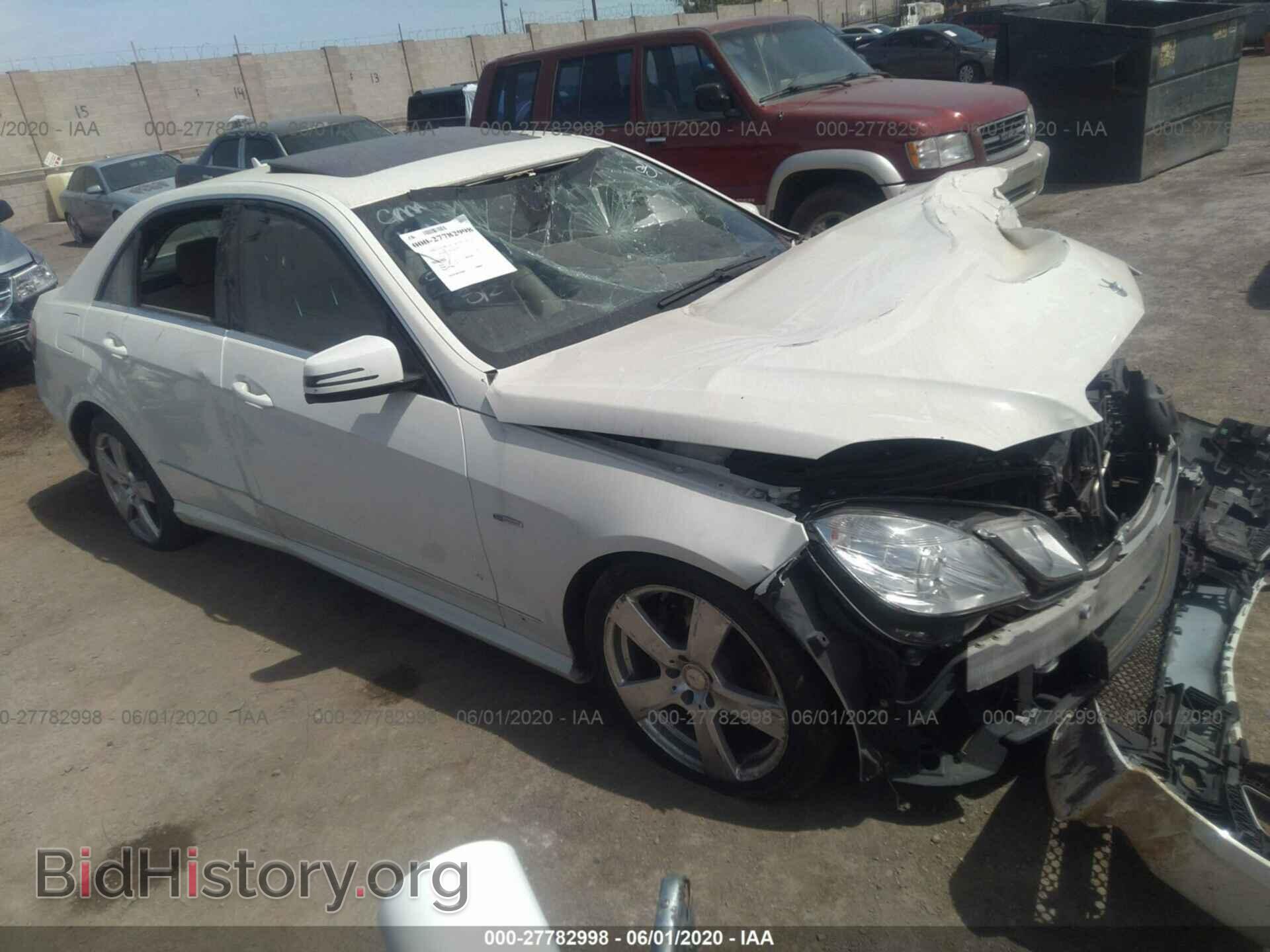 Photo WDDHF5KB1CA586631 - MERCEDES-BENZ E 2012