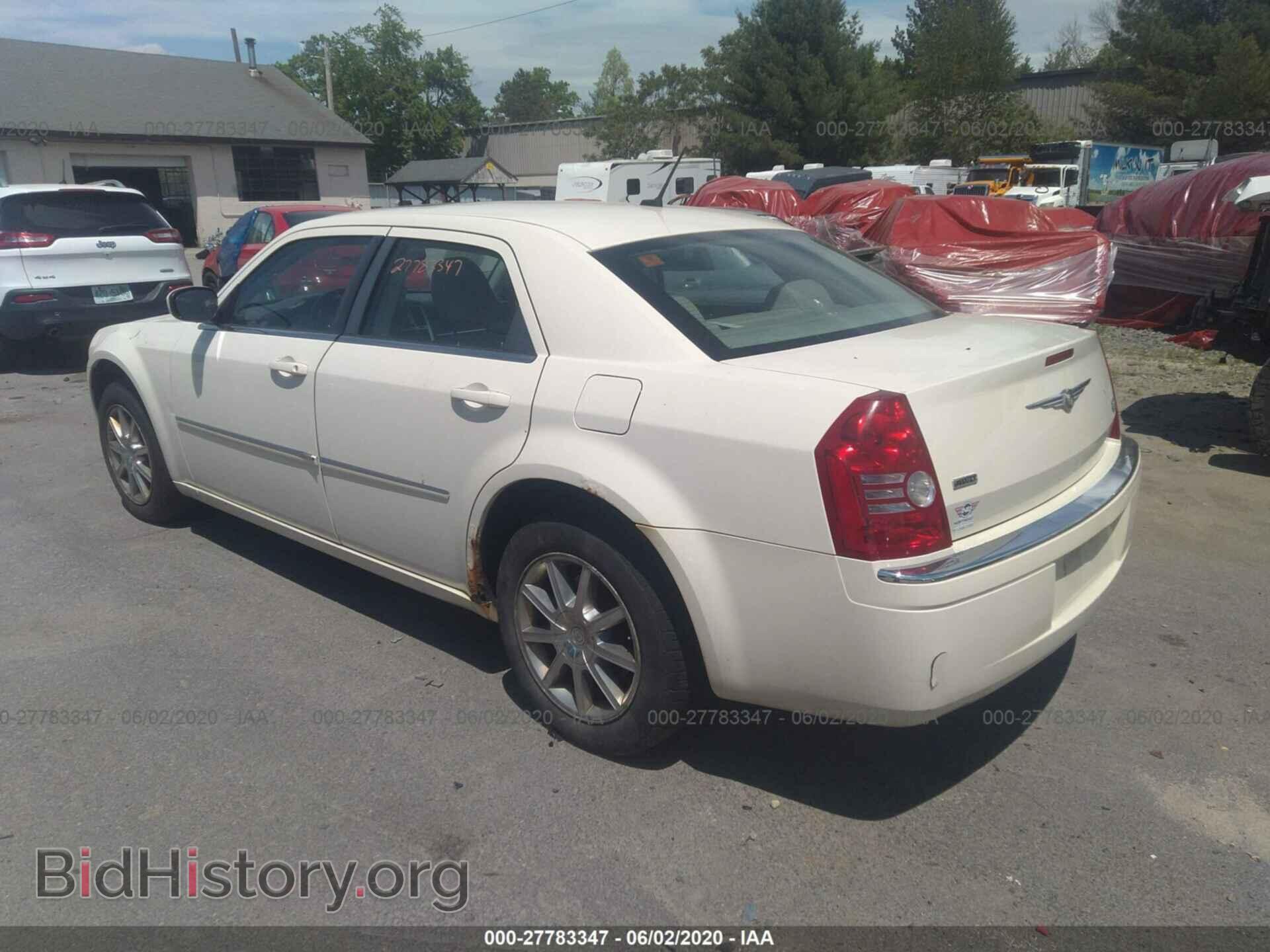 2008 CHRYSLER 300 - VIN: 2C3KK33G18H163295 - Фото 3