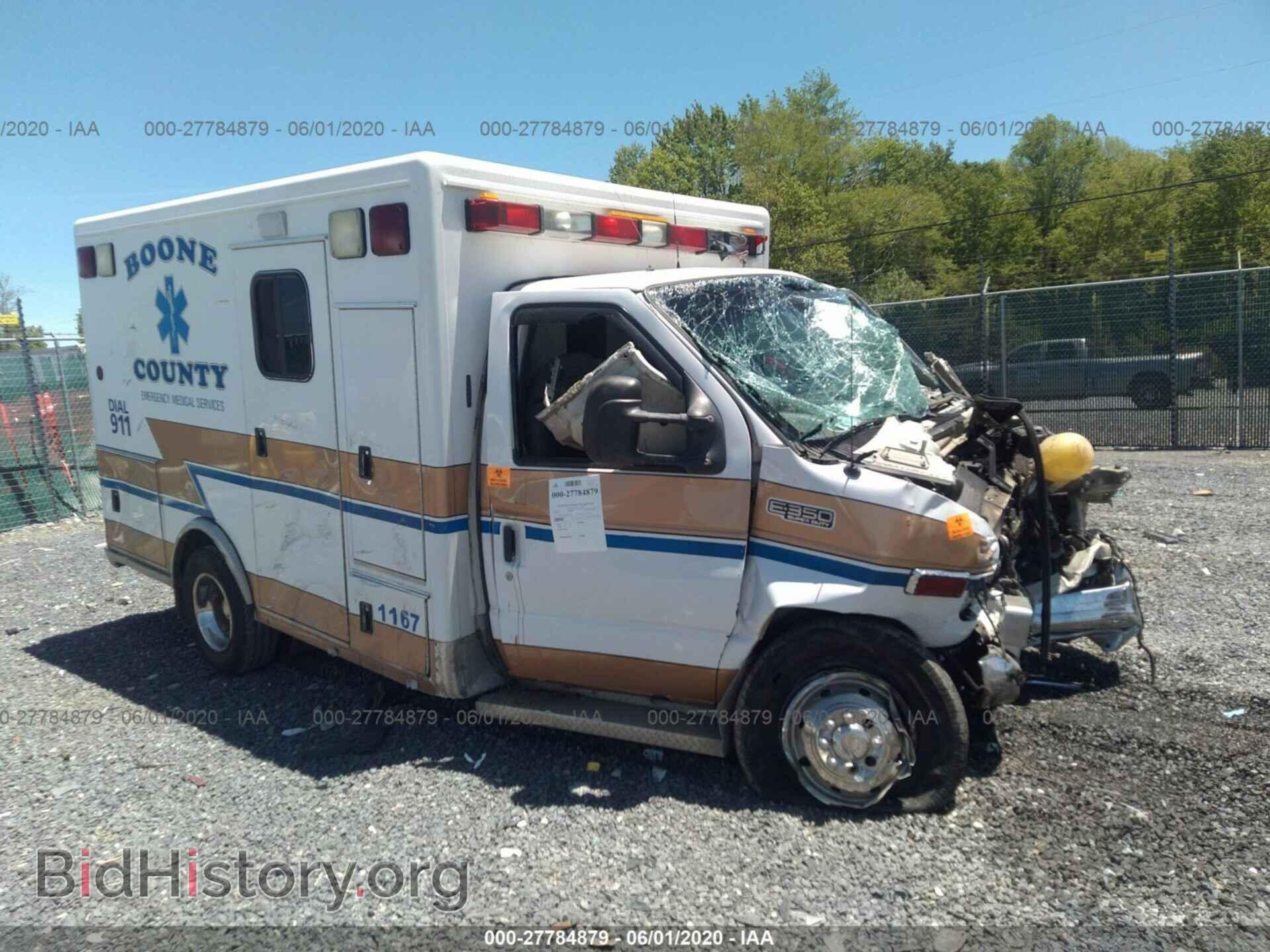 Photo 1FDWE35P54HB45377 - FORD ECONOLINE 2004