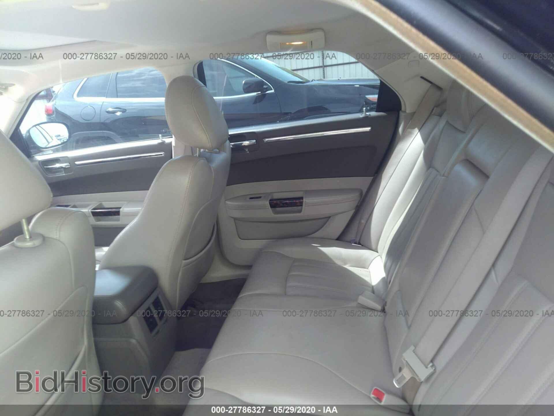 2010 CHRYSLER 300 - VIN: 2C3CA6CT5AH158287 - Фото 8