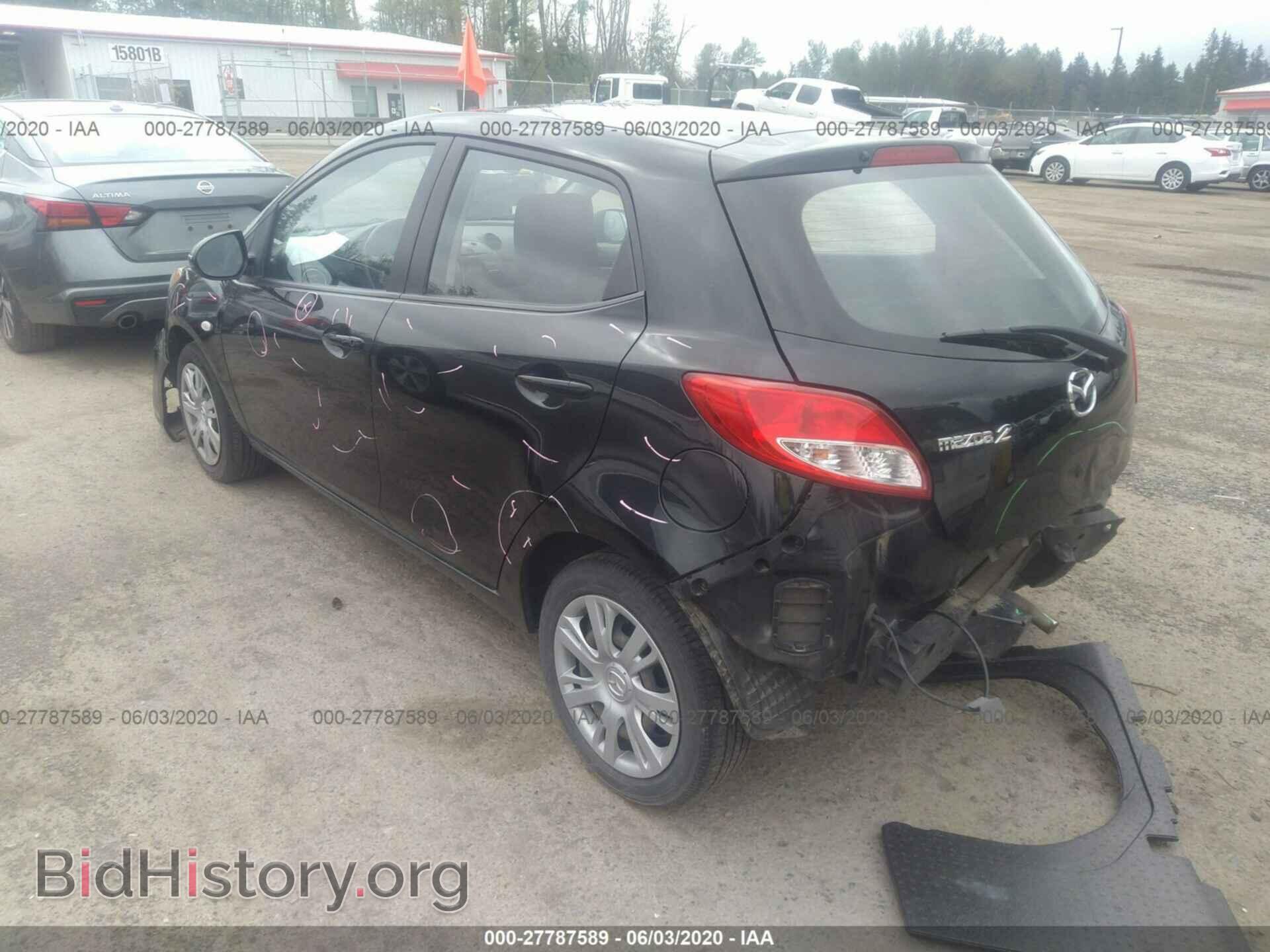 2014 MAZDA MAZDA2 - VIN: JM1DE1KZ4E0186735 - Фото 3