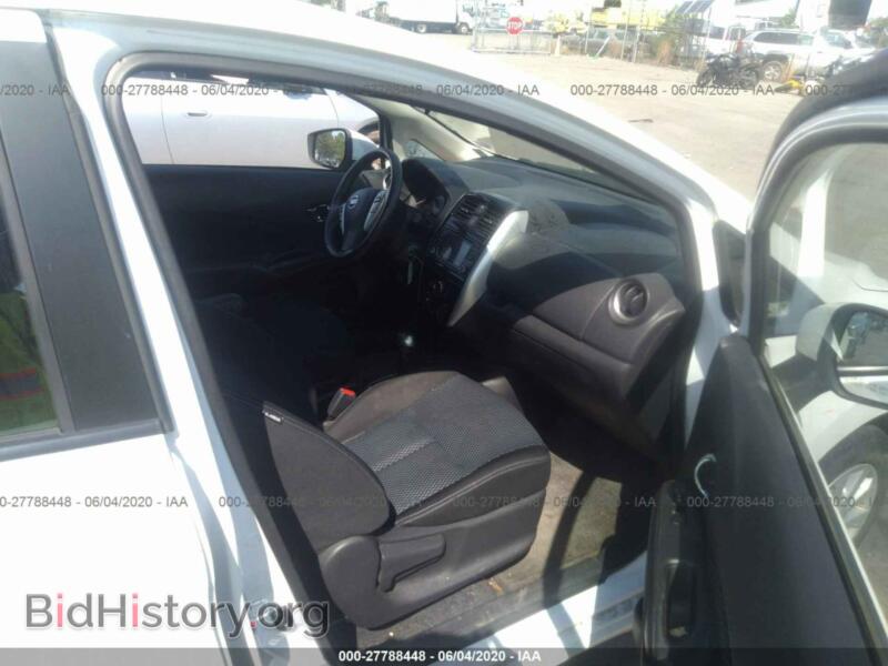 2016 Nissan VERSA NOTE (VIN 3N1CE2CP6GL367357) — photo 5 of 11