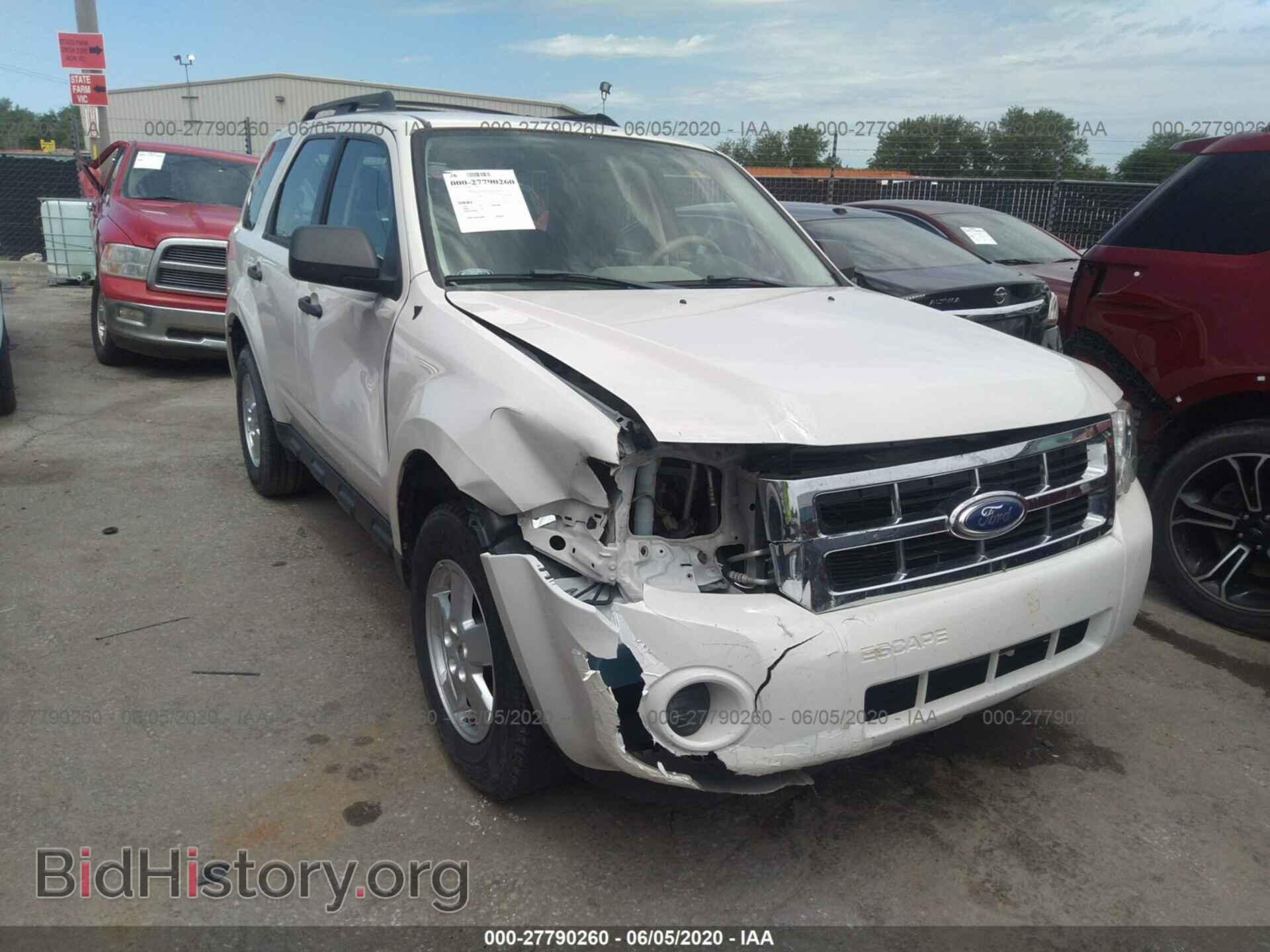 Фотография 1FMCU0C77BKC24475 - FORD ESCAPE 2011