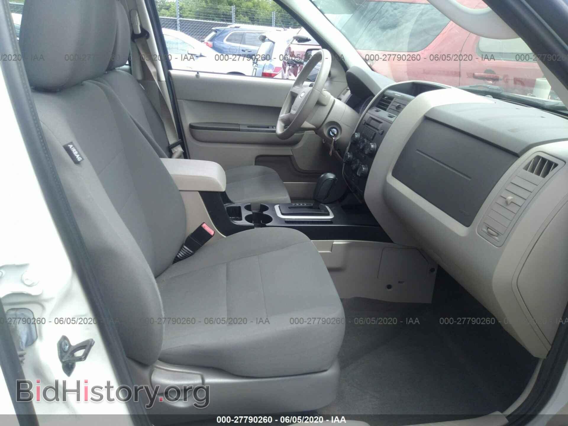 2011 FORD ESCAPE - VIN: 1FMCU0C77BKC24475 - Фото 5