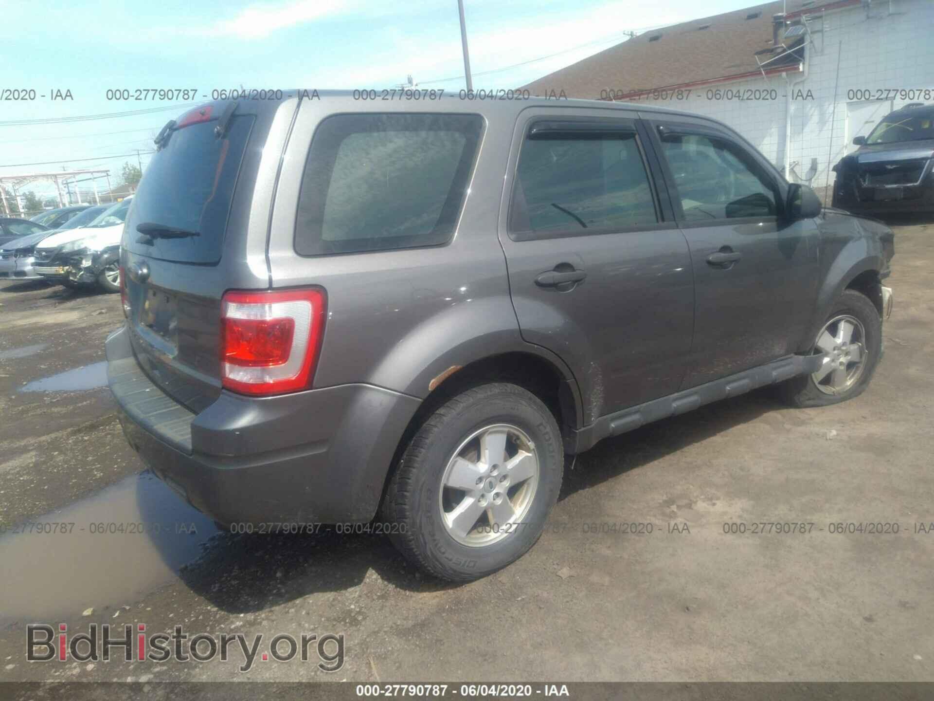 2011 FORD ESCAPE - VIN: 1FMCU0C73BKB87859 - Фото 4