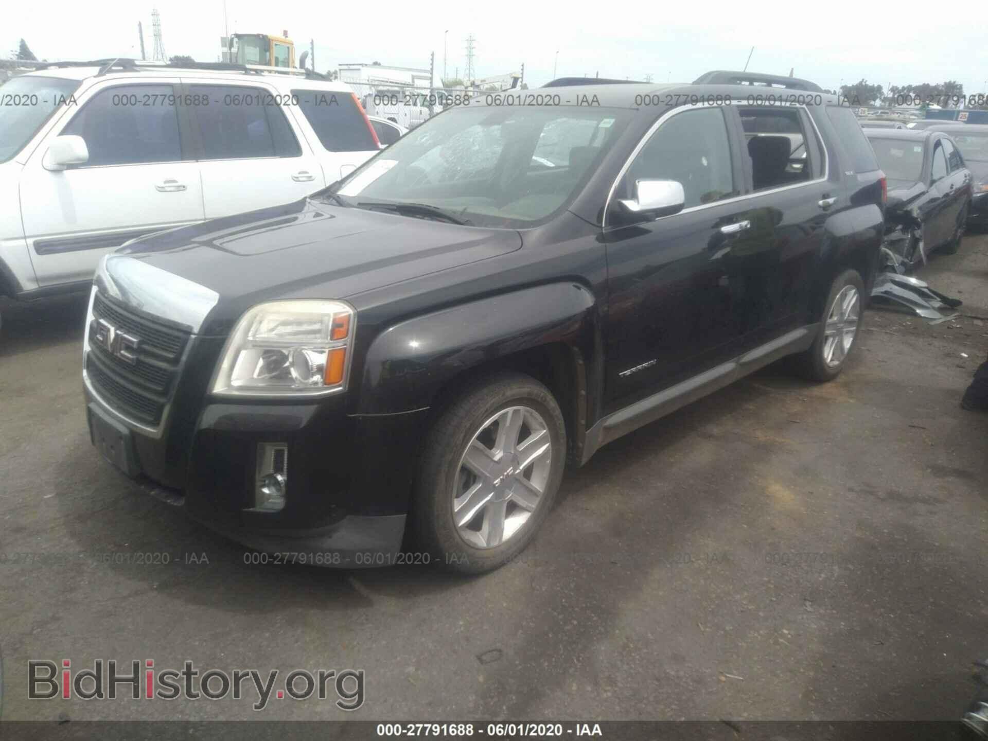 2010 GMC TERRAIN - VIN: 2CTALDEW8A6332359 - Photo 2