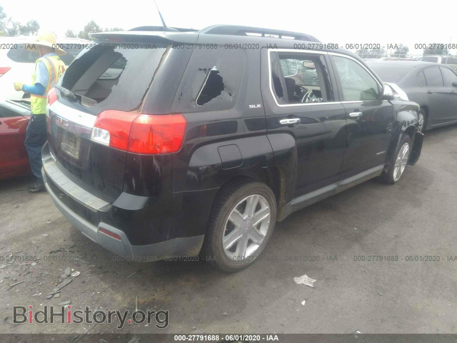 2010 GMC TERRAIN - VIN: 2CTALDEW8A6332359 - Photo 4
