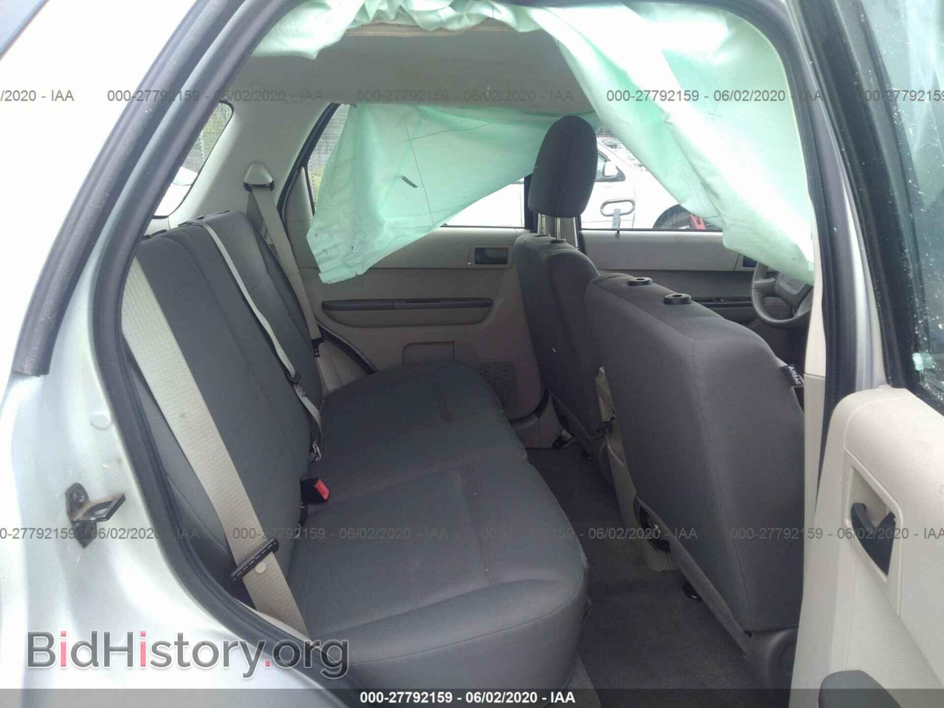 2011 FORD ESCAPE - VIN: 1FMCU0C73BKB57213 - Фото 8
