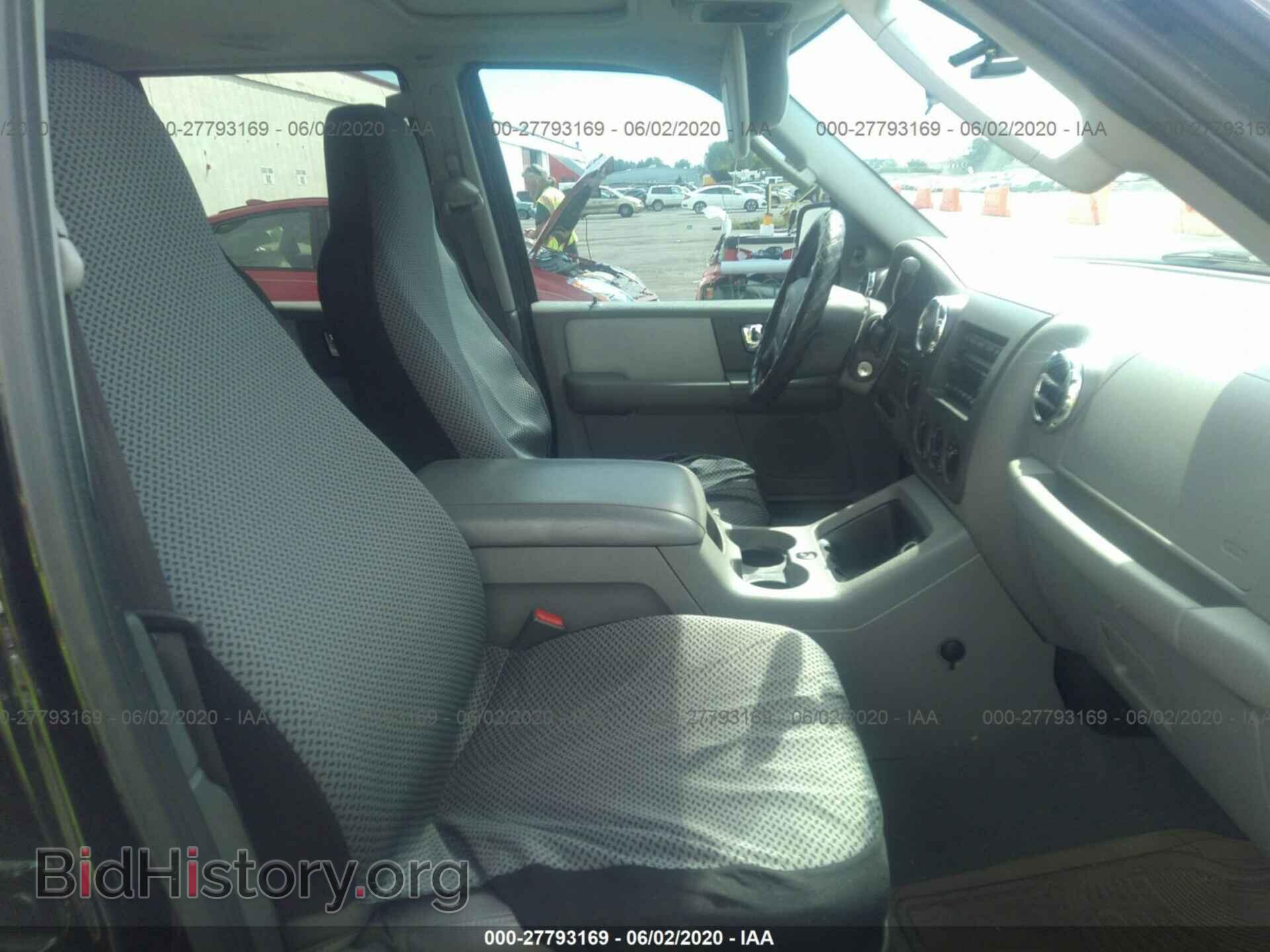 2005 FORD EXPEDITION - VIN: 1FMFU16595LB14359 - Фото 5