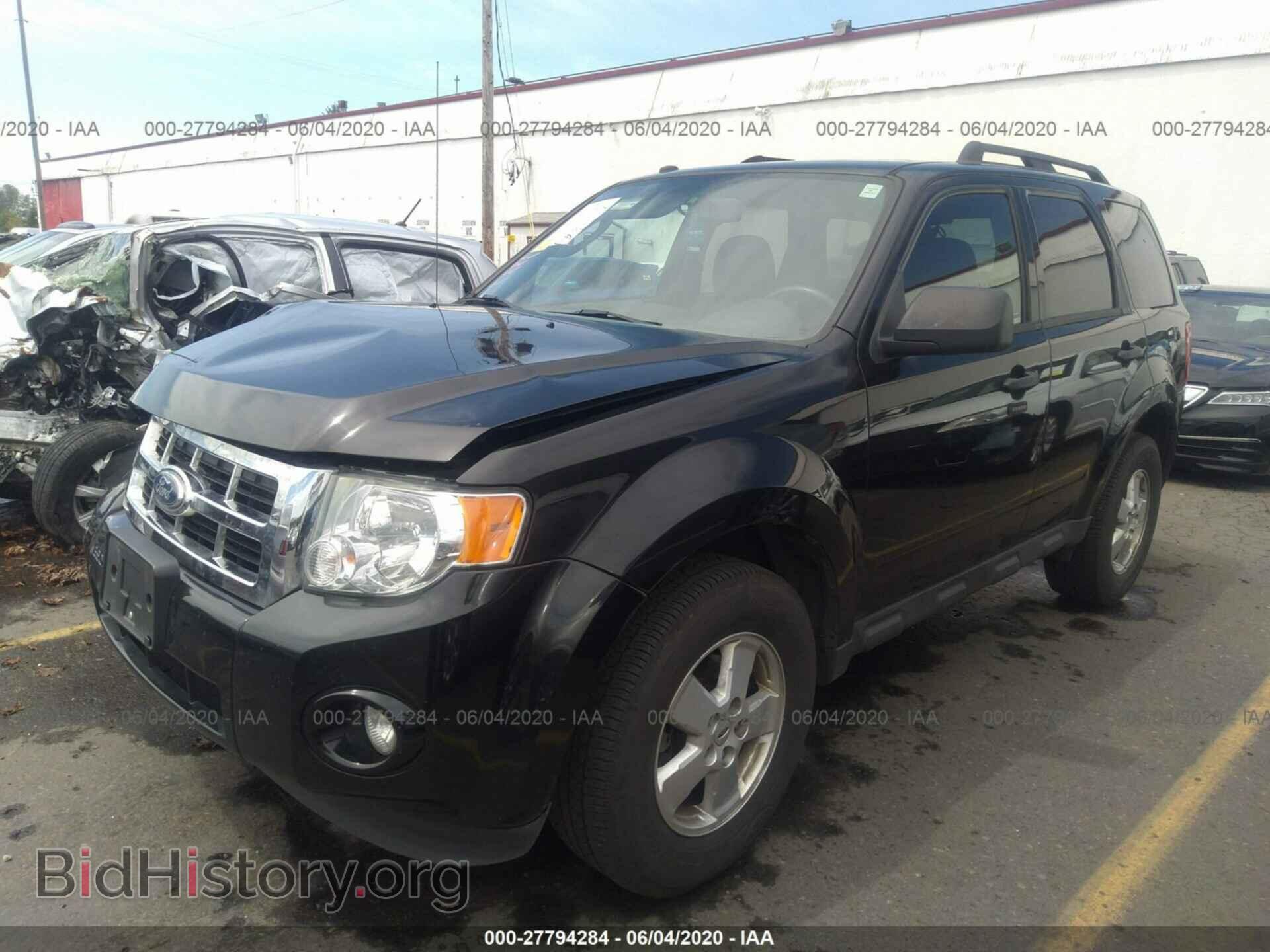2011 FORD ESCAPE - VIN: 1FMCU9D71BKA38756 - Фото 2