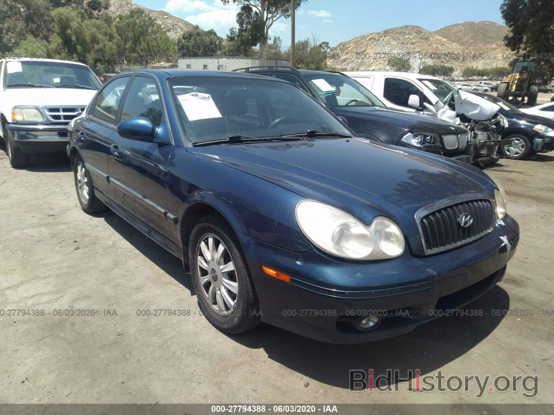 Photo KMHWF35H94A057804 - HYUNDAI SONATA 2004