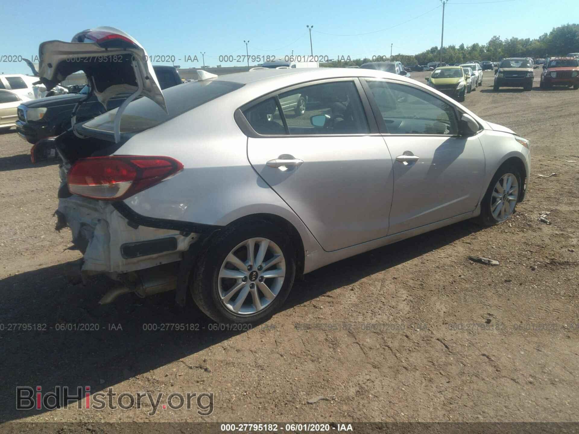 2017 KIA FORTE - VIN: 3KPFL4A7XHE130424 - Фото 4