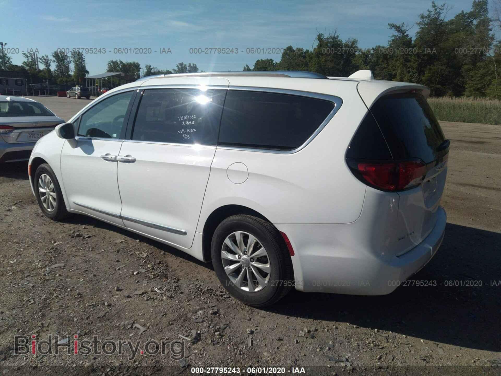 2019 CHRYSLER PACIFICA - VIN: 2C4RC1BGXKR732207 - Photo 3