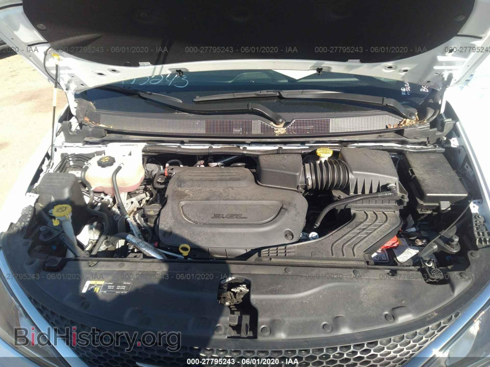 2019 CHRYSLER PACIFICA - VIN: 2C4RC1BGXKR732207 - Photo 10