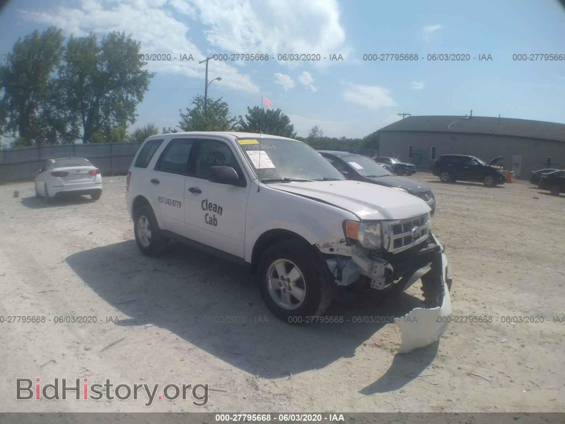 Фотография 1FMCU0C78CKB93982 - FORD ESCAPE 2012