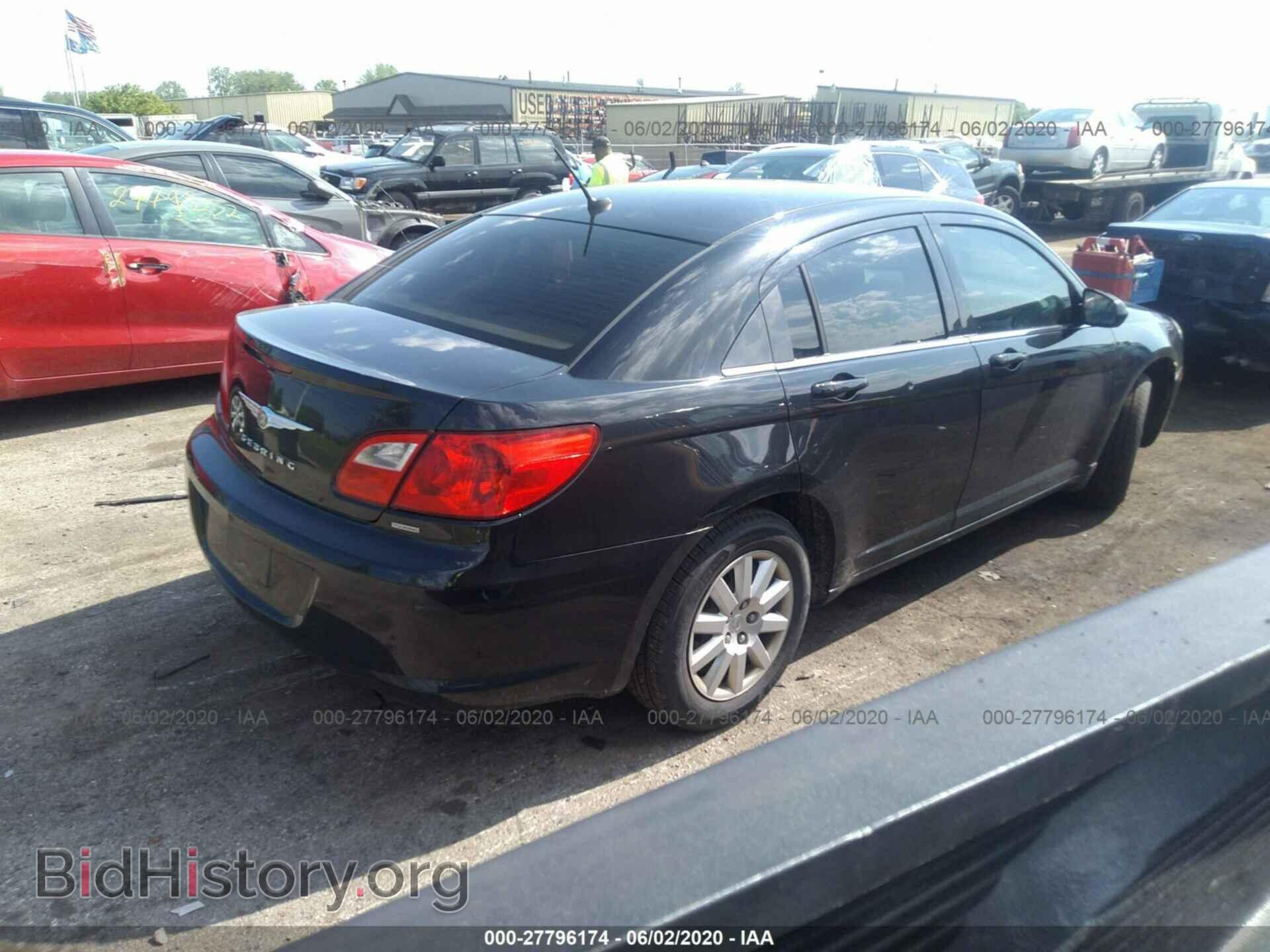 2010 CHRYSLER SEBRING - VIN: 1C3CC4FB1AN229722 - Фото 4
