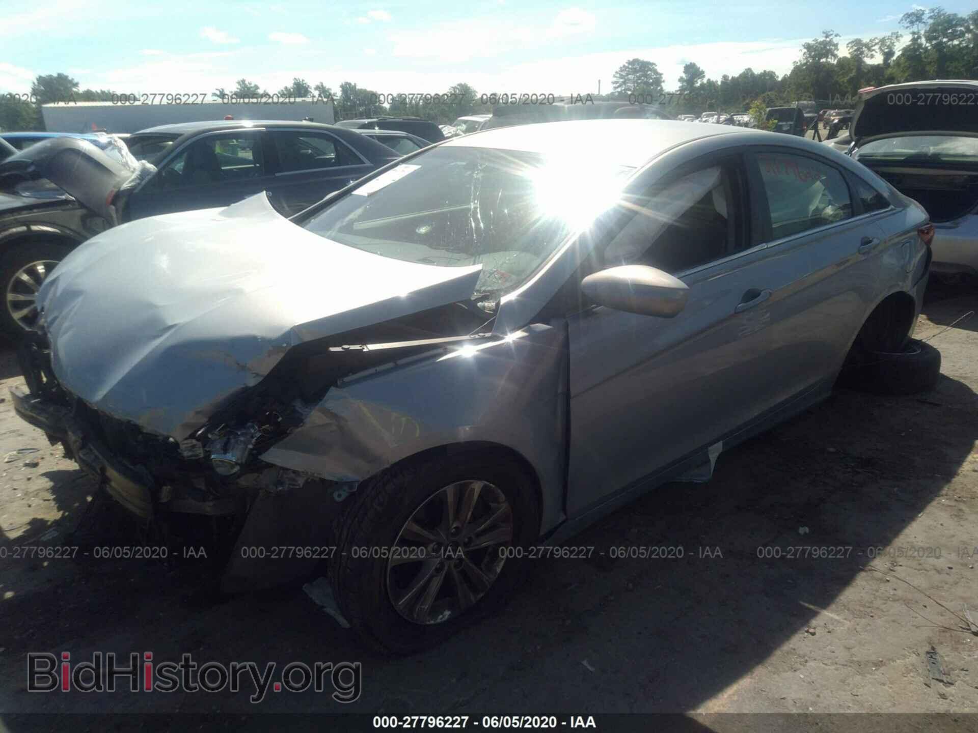 2012 Hyundai Sonata - VIN: 5NPEB4AC4CH392214 - Фото 2