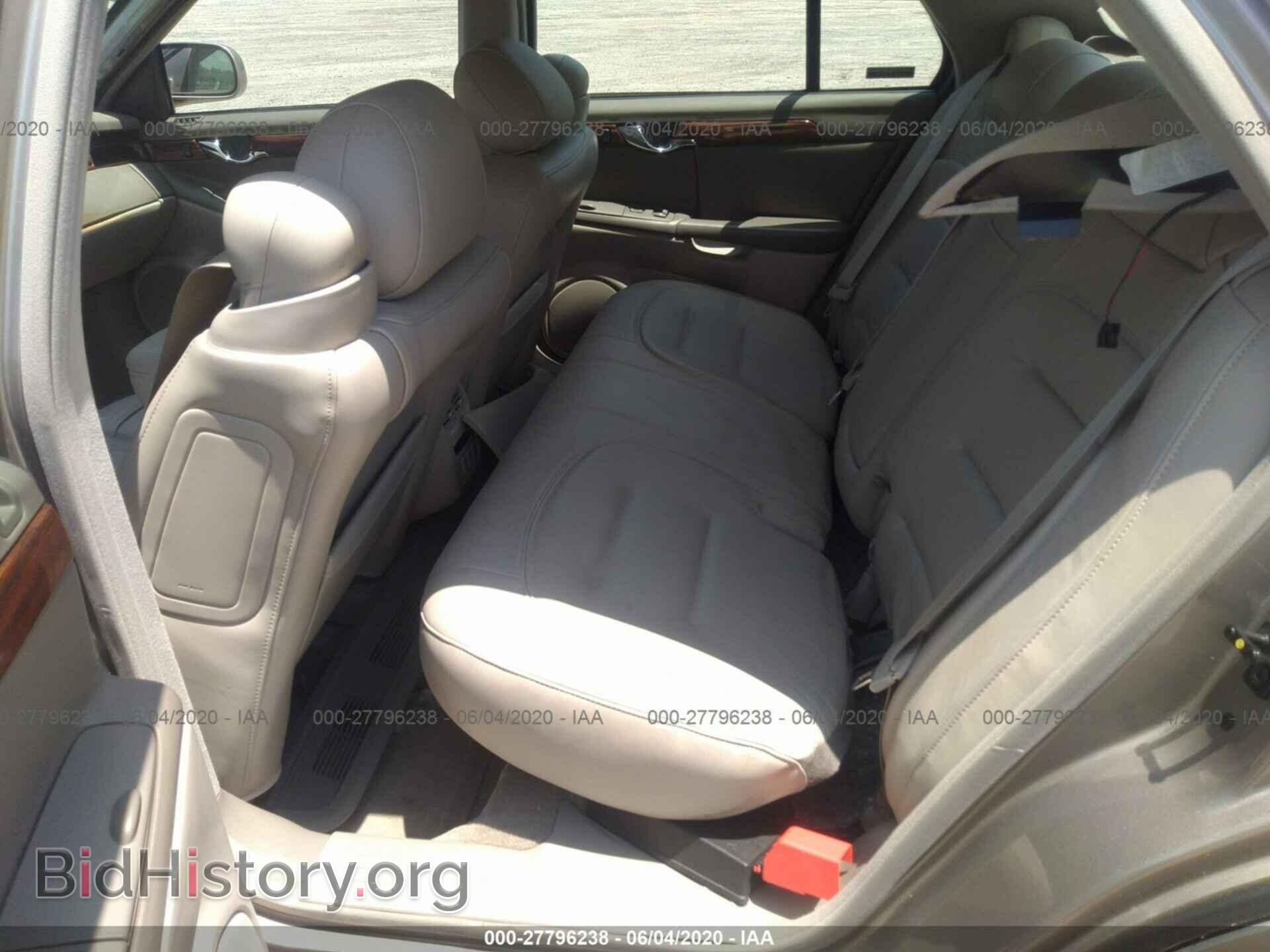 2001 CADILLAC DEVILLE - VIN: 1G6KD54Y81U190816 - Photo 8