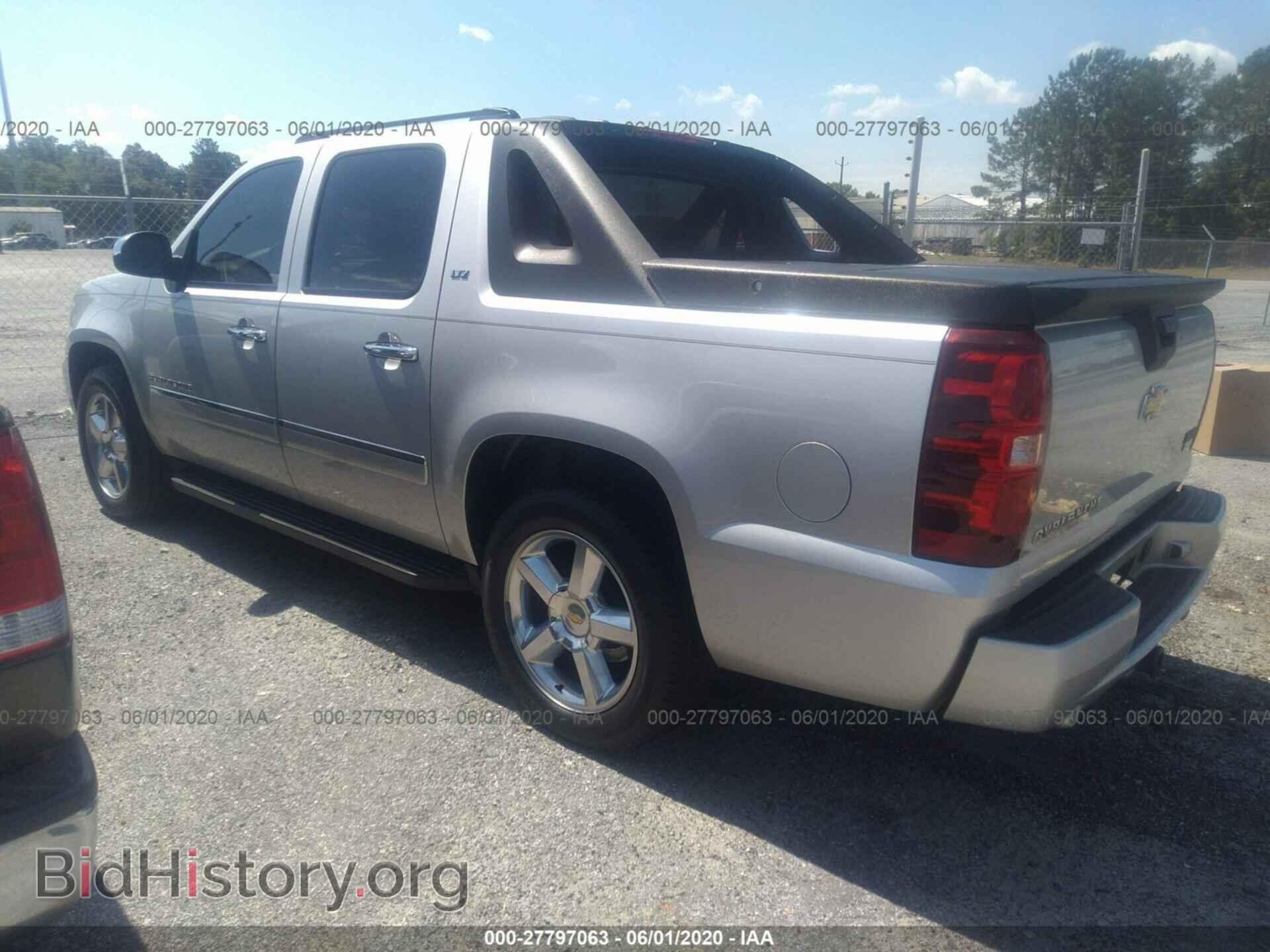 2010 CHEVROLET AVALANCHE - VIN: 3GNNCGE07AG131994 - Фото 3