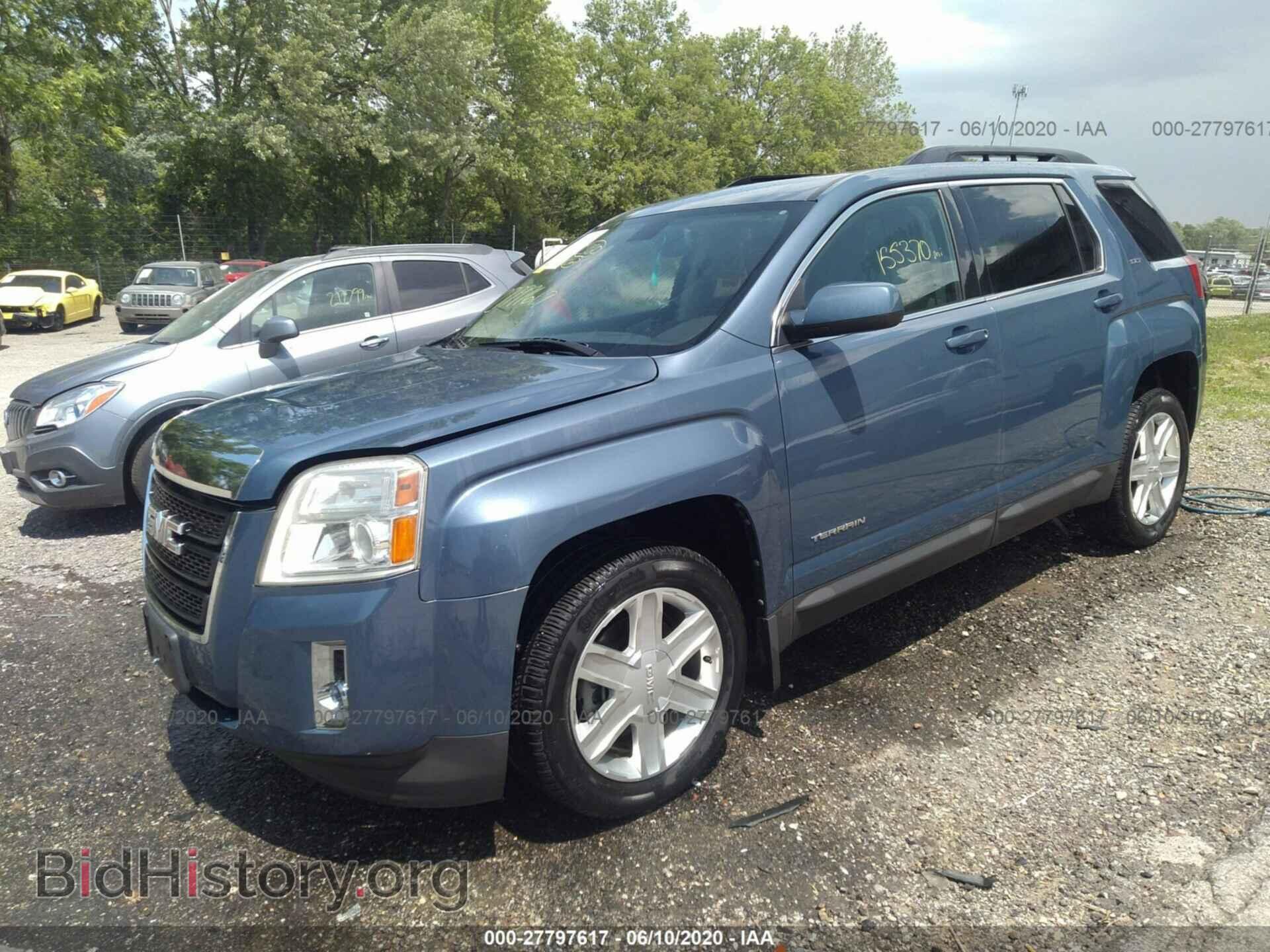 2011 GMC TERRAIN - VIN: 2CTALUEC3B6401112 - Photo 2