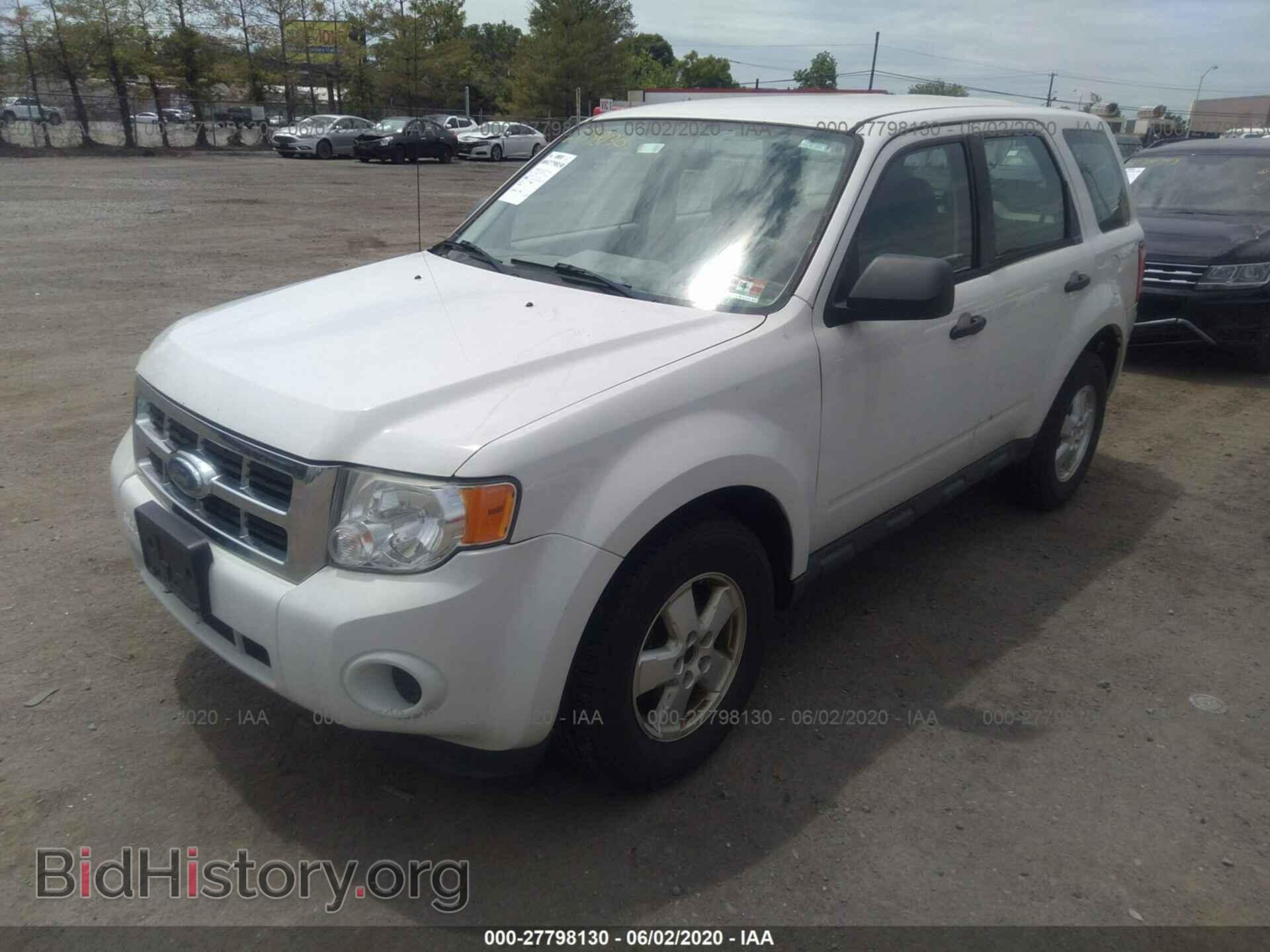 2009 FORD ESCAPE - VIN: 1FMCU92709KC38119 - Фото 2