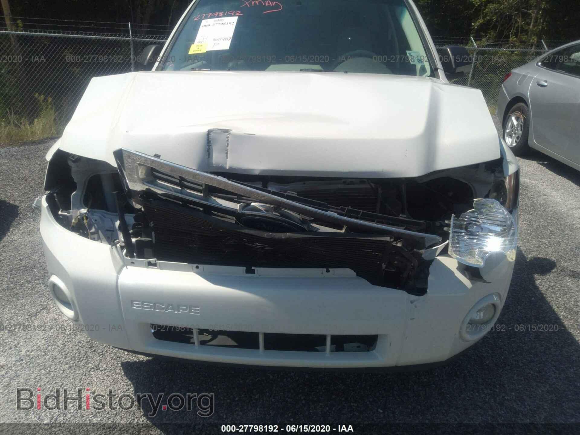 2011 FORD ESCAPE - VIN: 1FMCU0D79BKA12644 - Фото 6