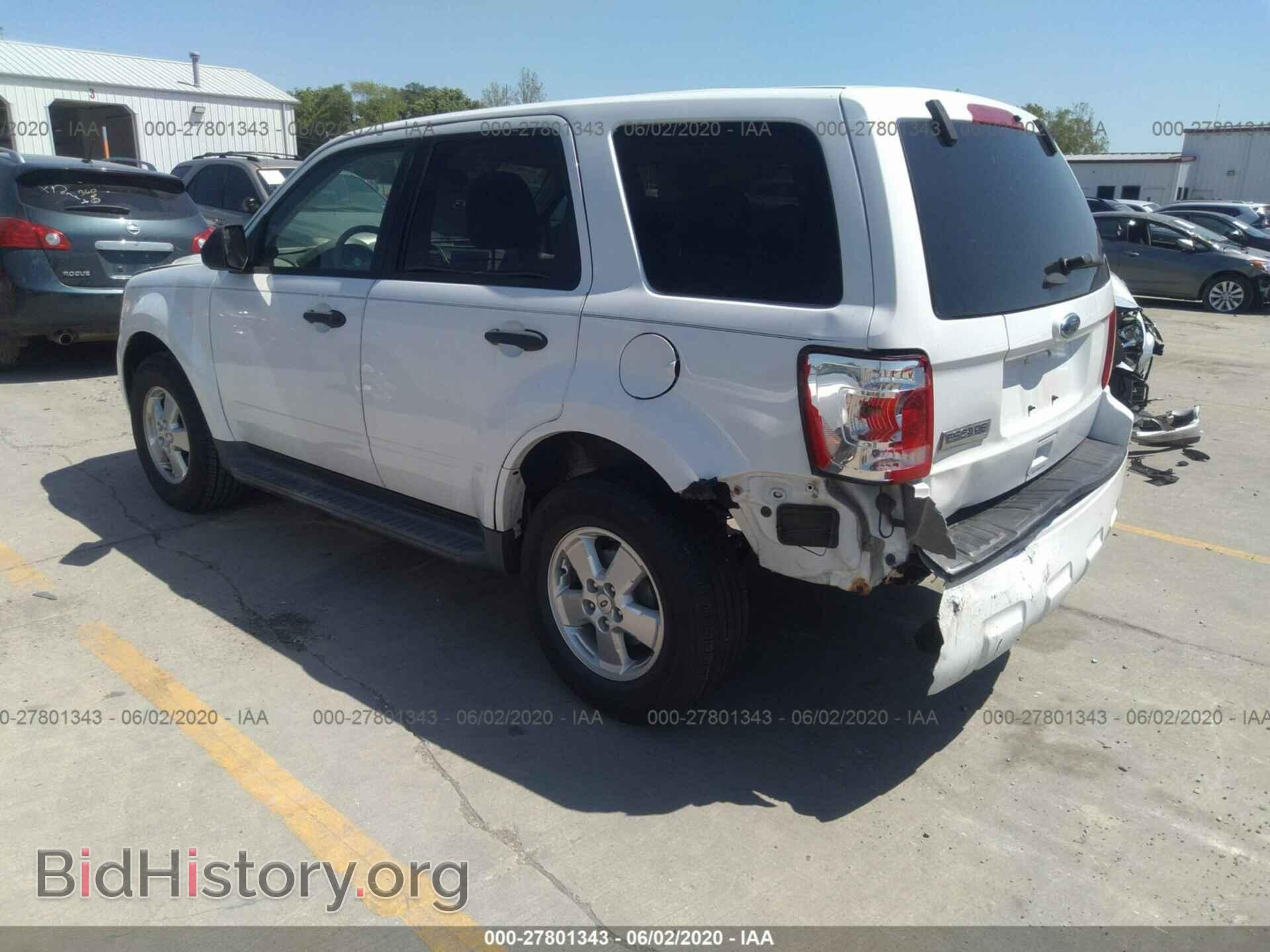 2011 FORD ESCAPE - VIN: 1FMCU0C76BKB48053 - Фото 3