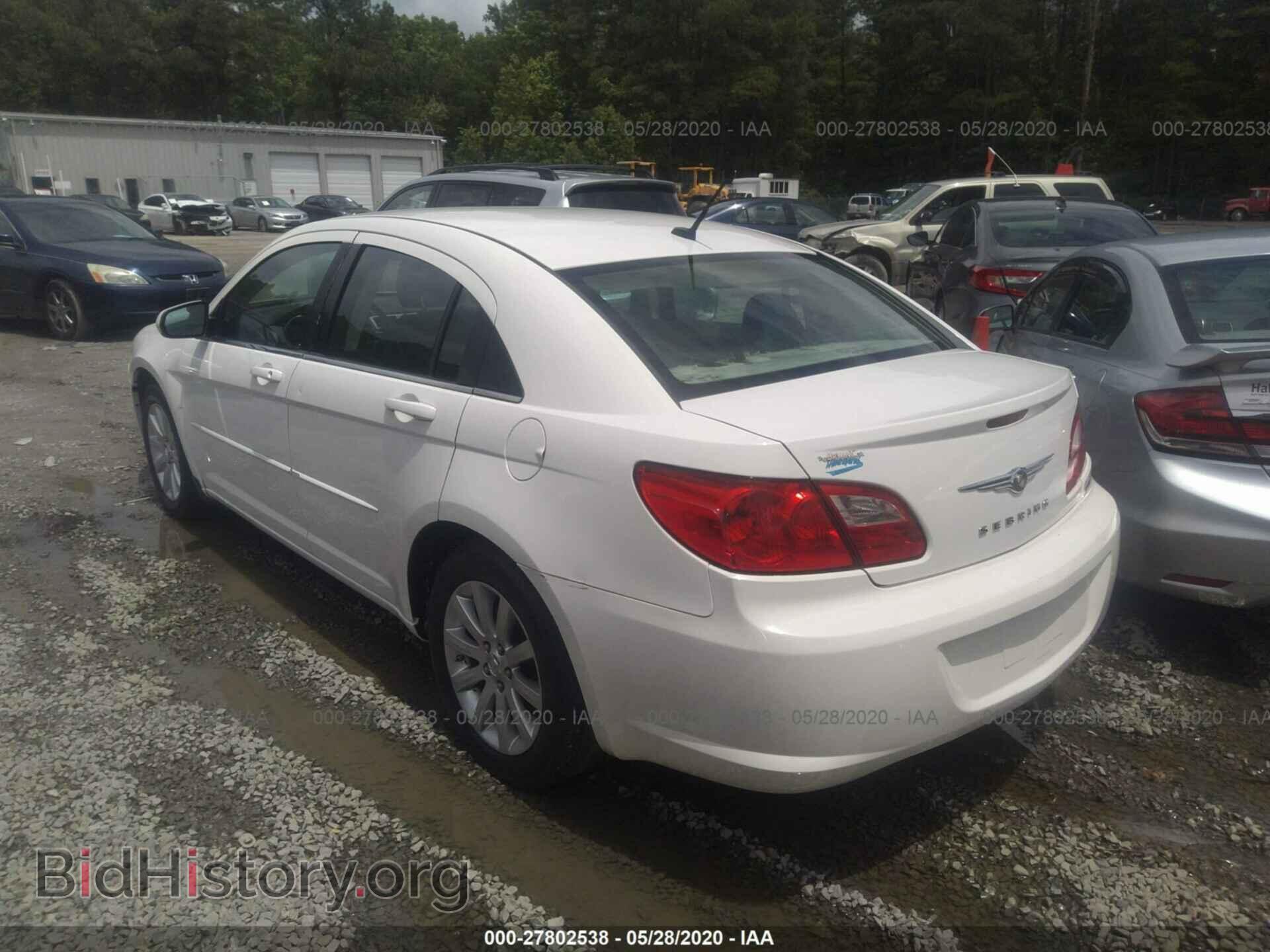 2010 CHRYSLER SEBRING - VIN: 1C3CC5FDXAN192368 - Фото 3
