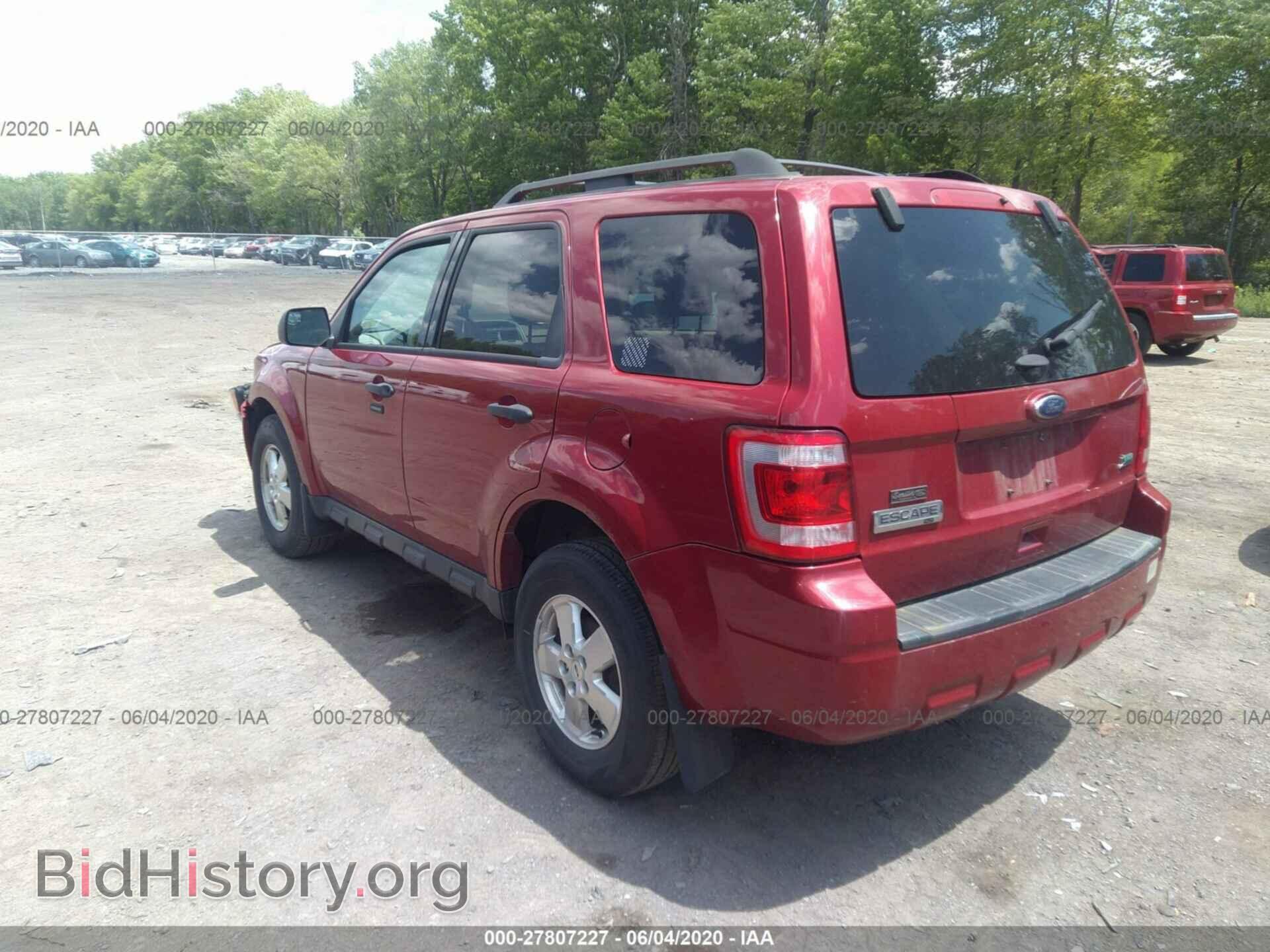 2011 FORD ESCAPE - VIN: 1FMCU9DG3BKB18138 - Фото 3