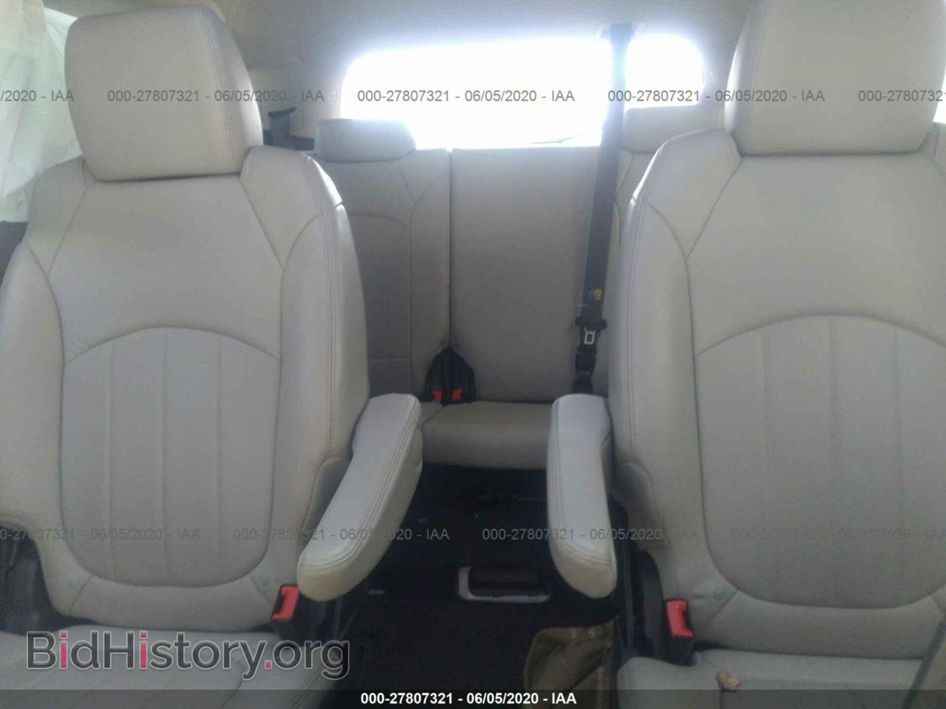 2011 CHEVROLET TRAVERSE - VIN: 1GNKVLED7BJ223292 - Фото 8