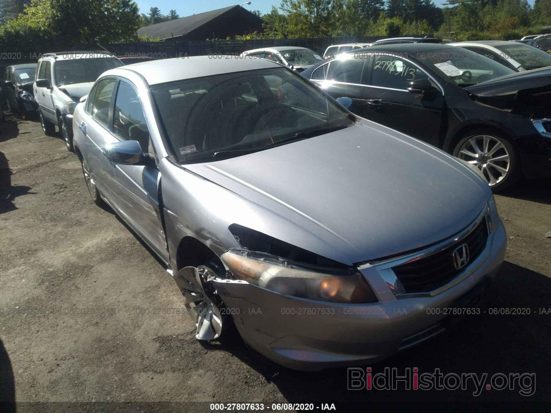 Photo 1HGCP2F38AA139151 - HONDA ACCORD SDN 2010