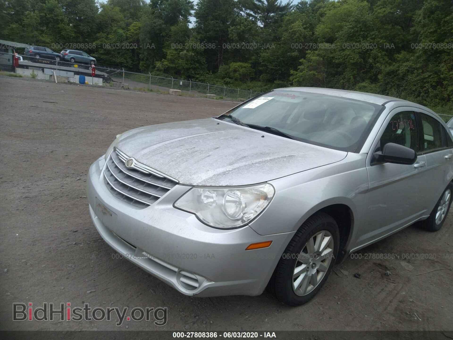 2010 CHRYSLER SEBRING - VIN: 1C3CC4FB8AN128564 - Фото 2