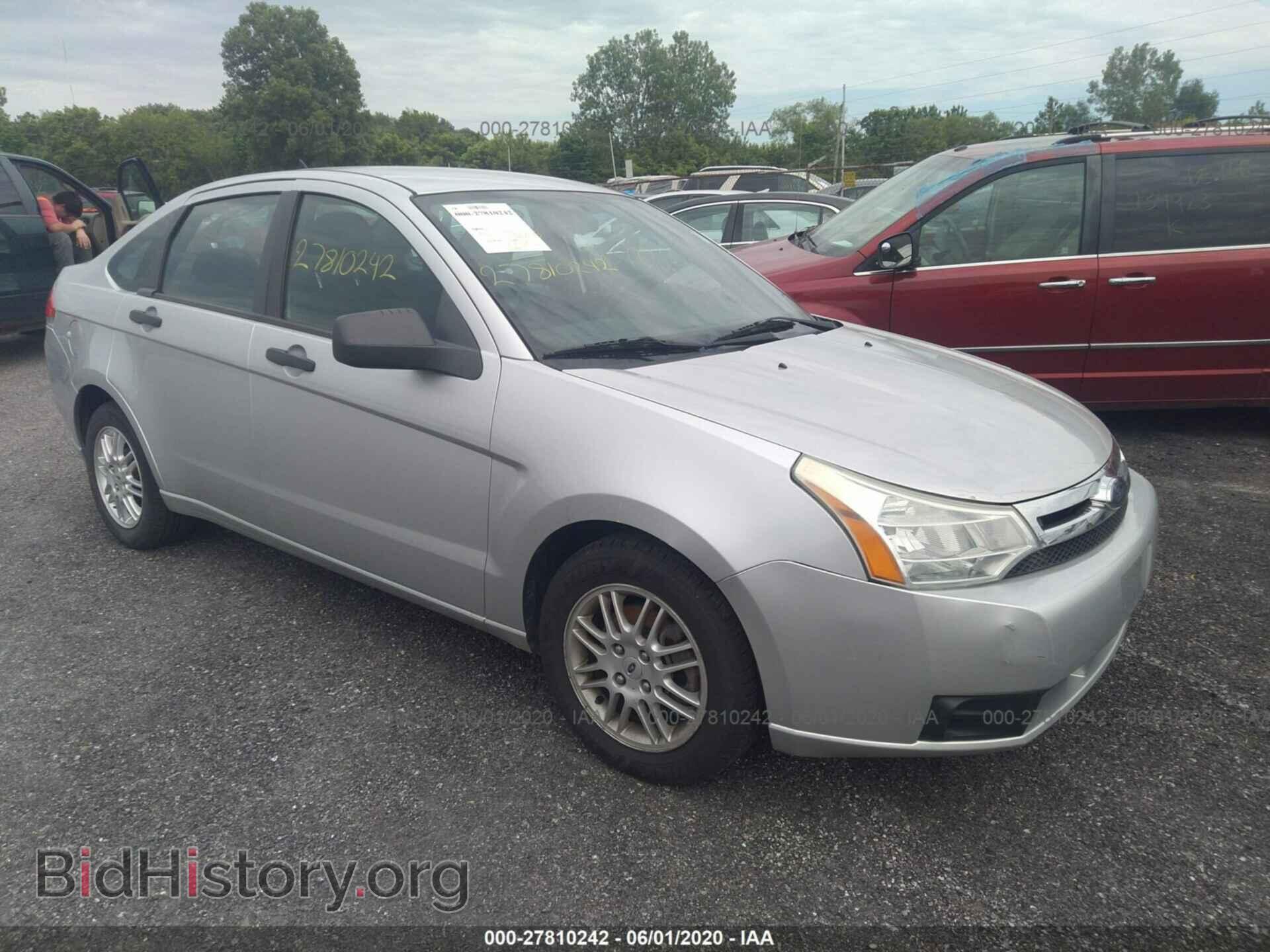 Photo 1FAHP3FN5AW142111 - FORD FOCUS 2010