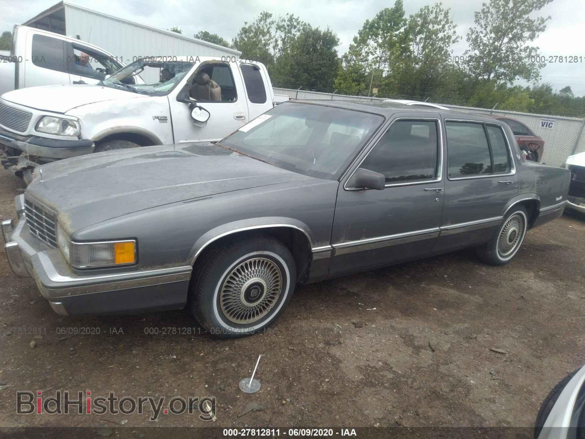 1993 CADILLAC DEVILLE - VIN: 1G6CD53B7P4238820 - Photo 2