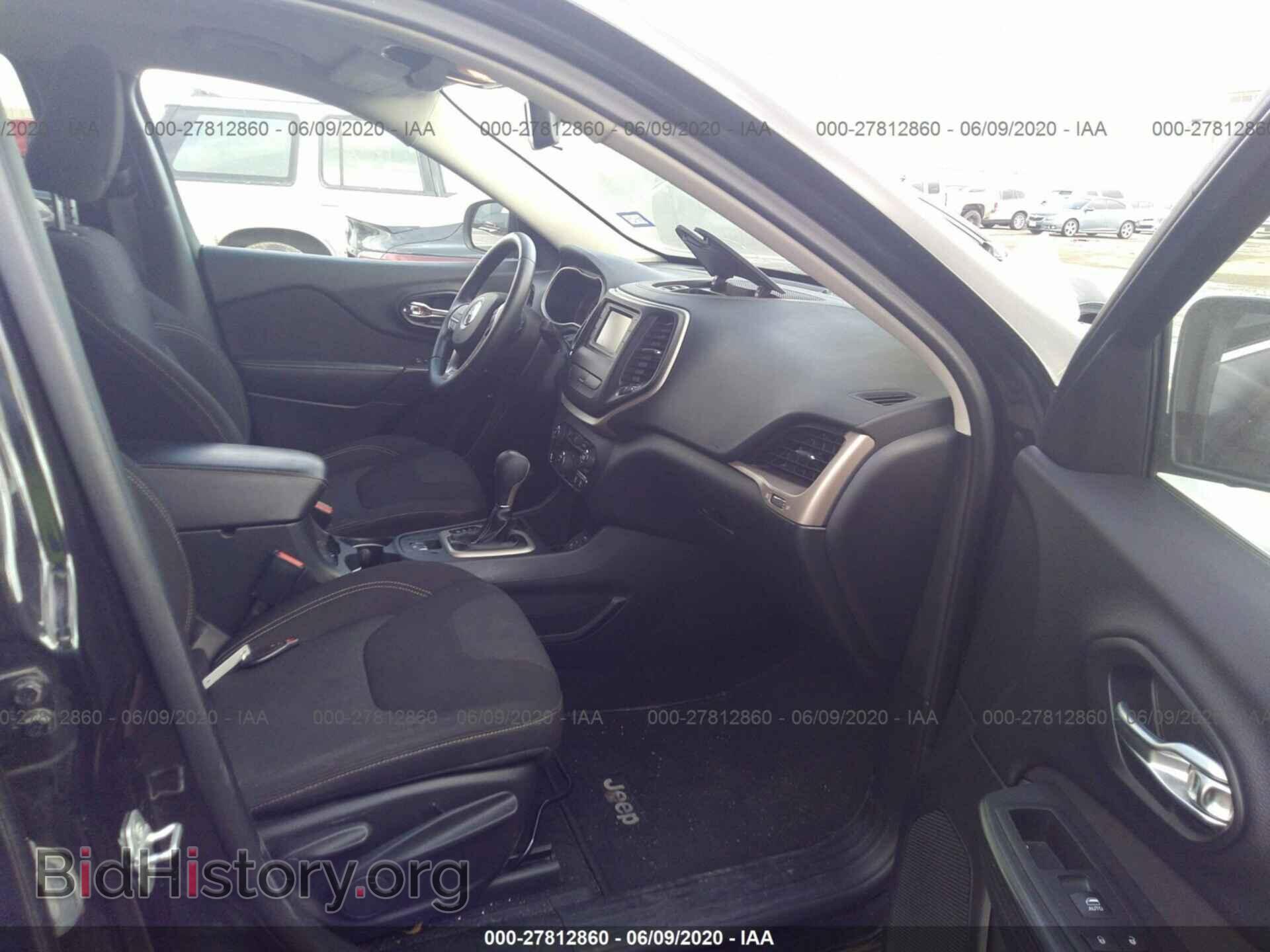 2016 JEEP CHEROKEE - VIN: 1C4PJLCB8GW158359 - Фото 5