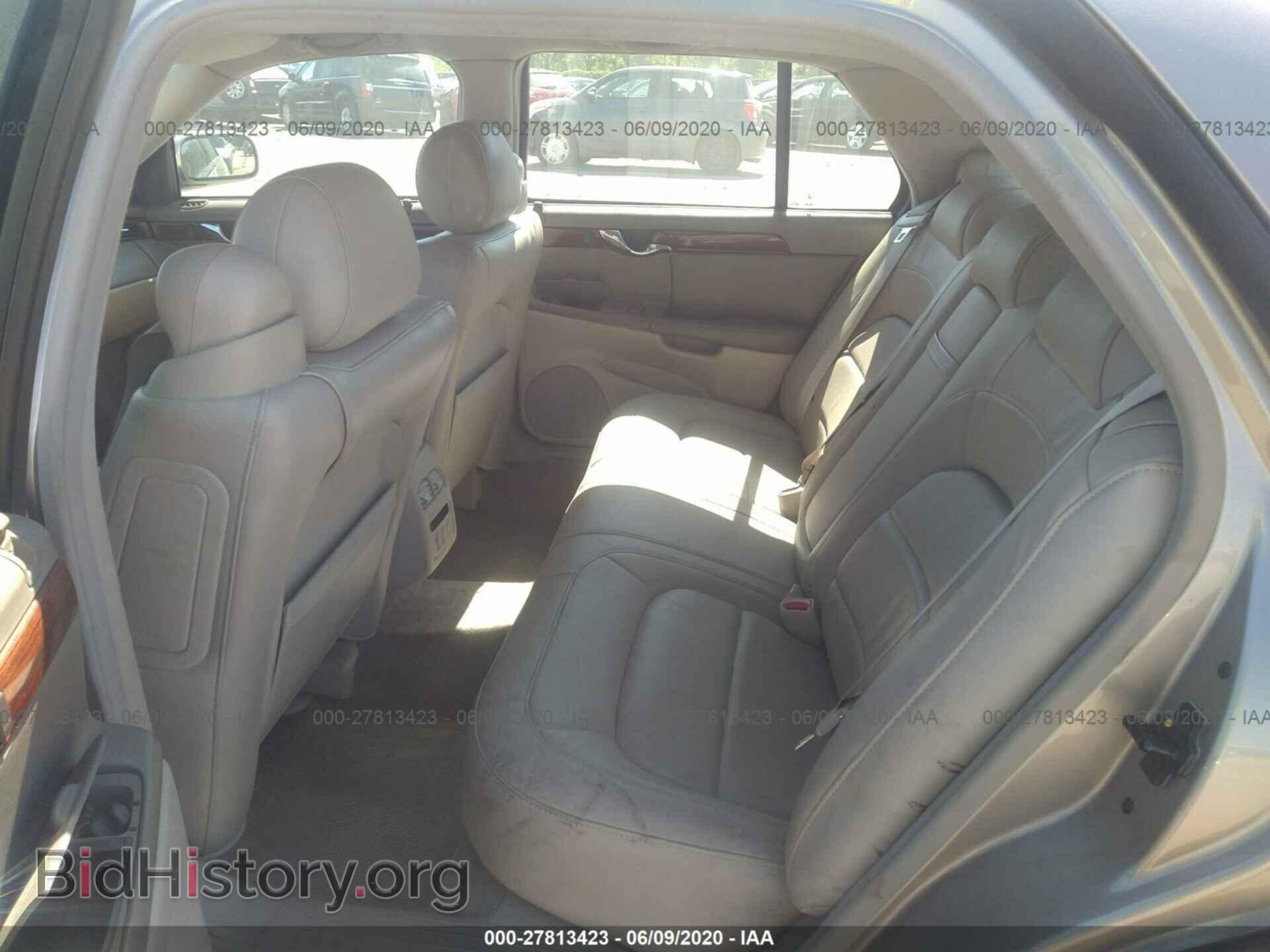 2004 CADILLAC DEVILLE - VIN: 1G6KD54Y04U133496 - Photo 8