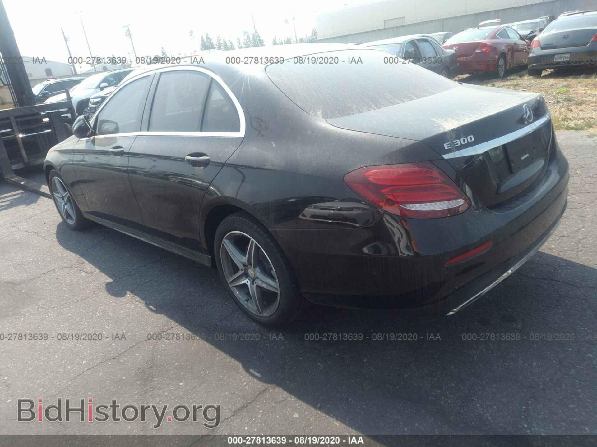 2018 MERCEDES-BENZ E-CLASS - VIN: WDDZF4JB2JA328373 - Фото 3
