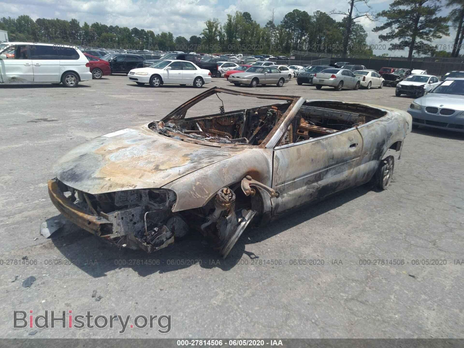 2004 CHRYSLER SEBRING - VIN: 1C3EL65RX4N364169 - Фото 2