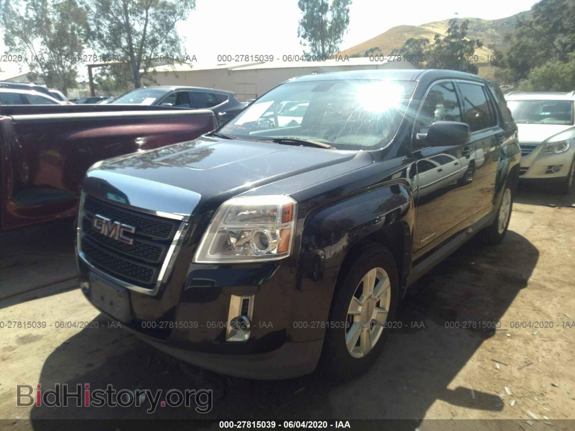 2010 GMC TERRAIN - VIN: 2CTALBEW6A6371049 - Photo 2