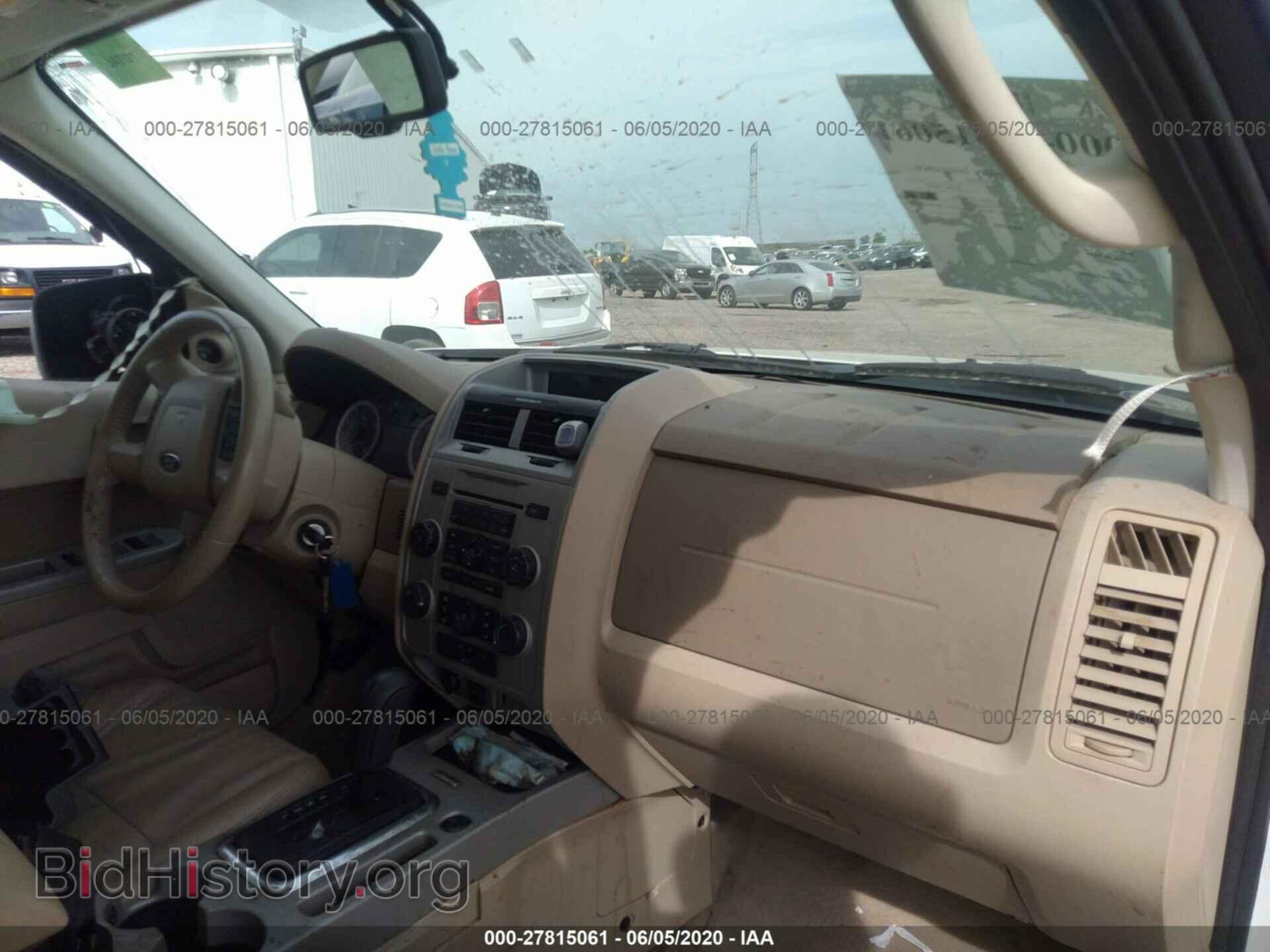 2011 FORD ESCAPE - VIN: 1FMCU0DG2BKA05065 - Photo 5