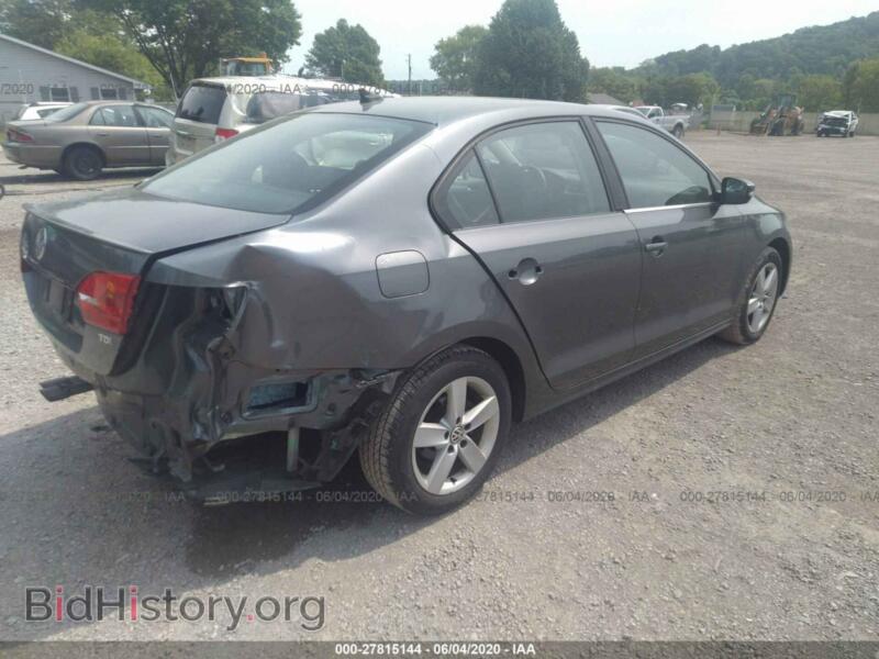 2014 Volkswagen JETTA SEDAN (VIN 3VW3L7AJ7EM383473) — фото 4 из 11