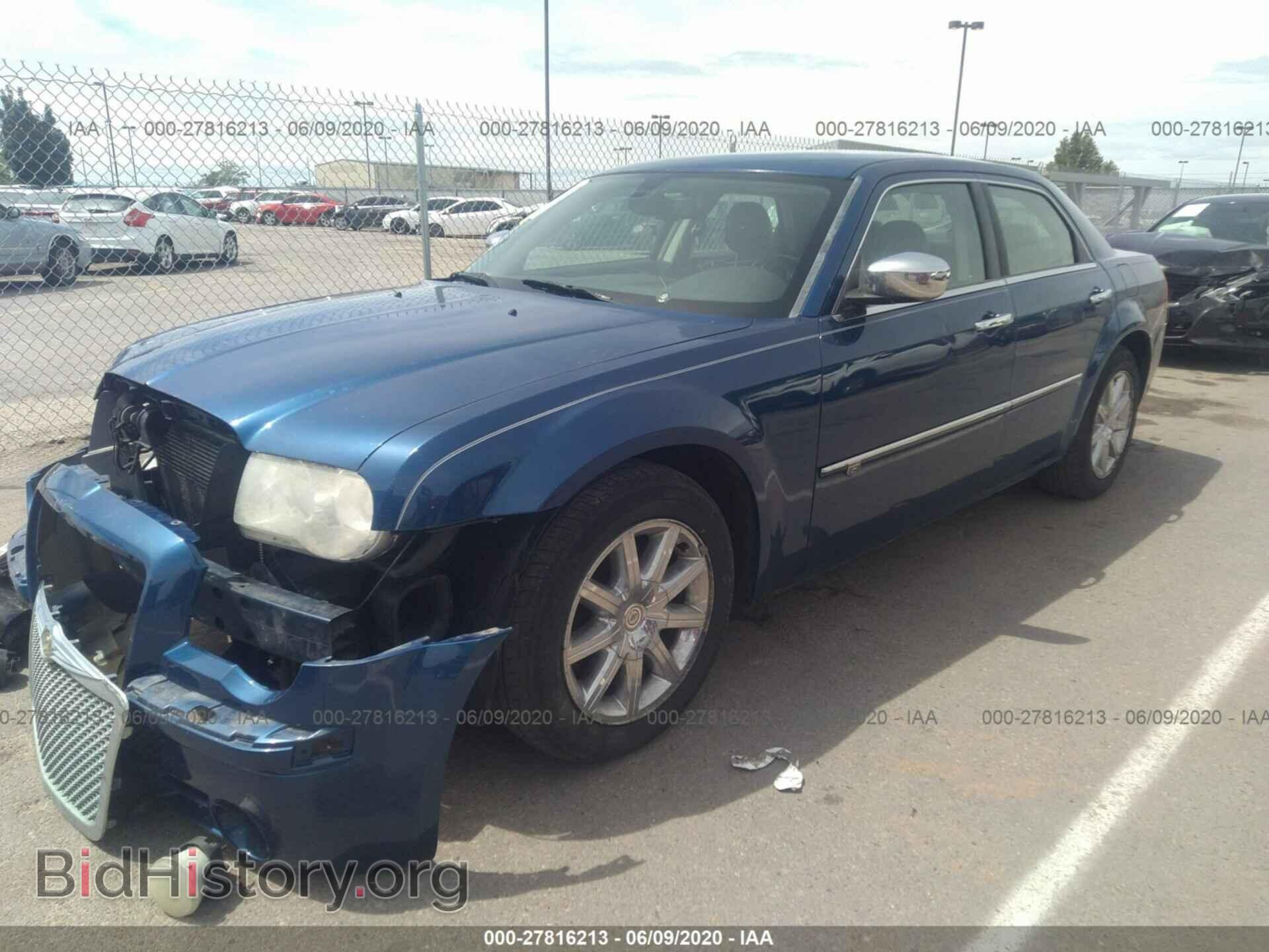 2010 CHRYSLER 300C - VIN: 2C3CA6CT1AH141308 - Фото 2