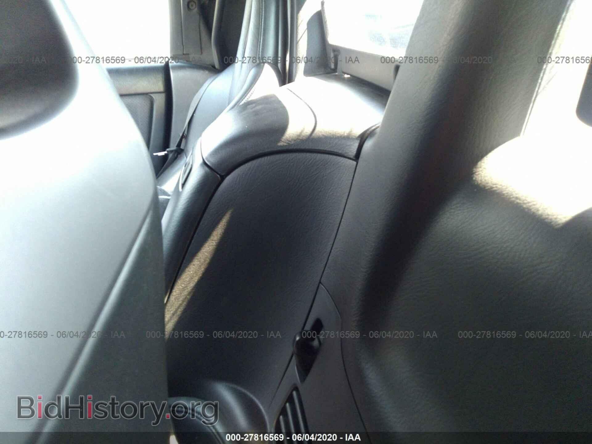 2002 HONDA S2000 - VIN: JHMAP11472T009821 - Фото 8