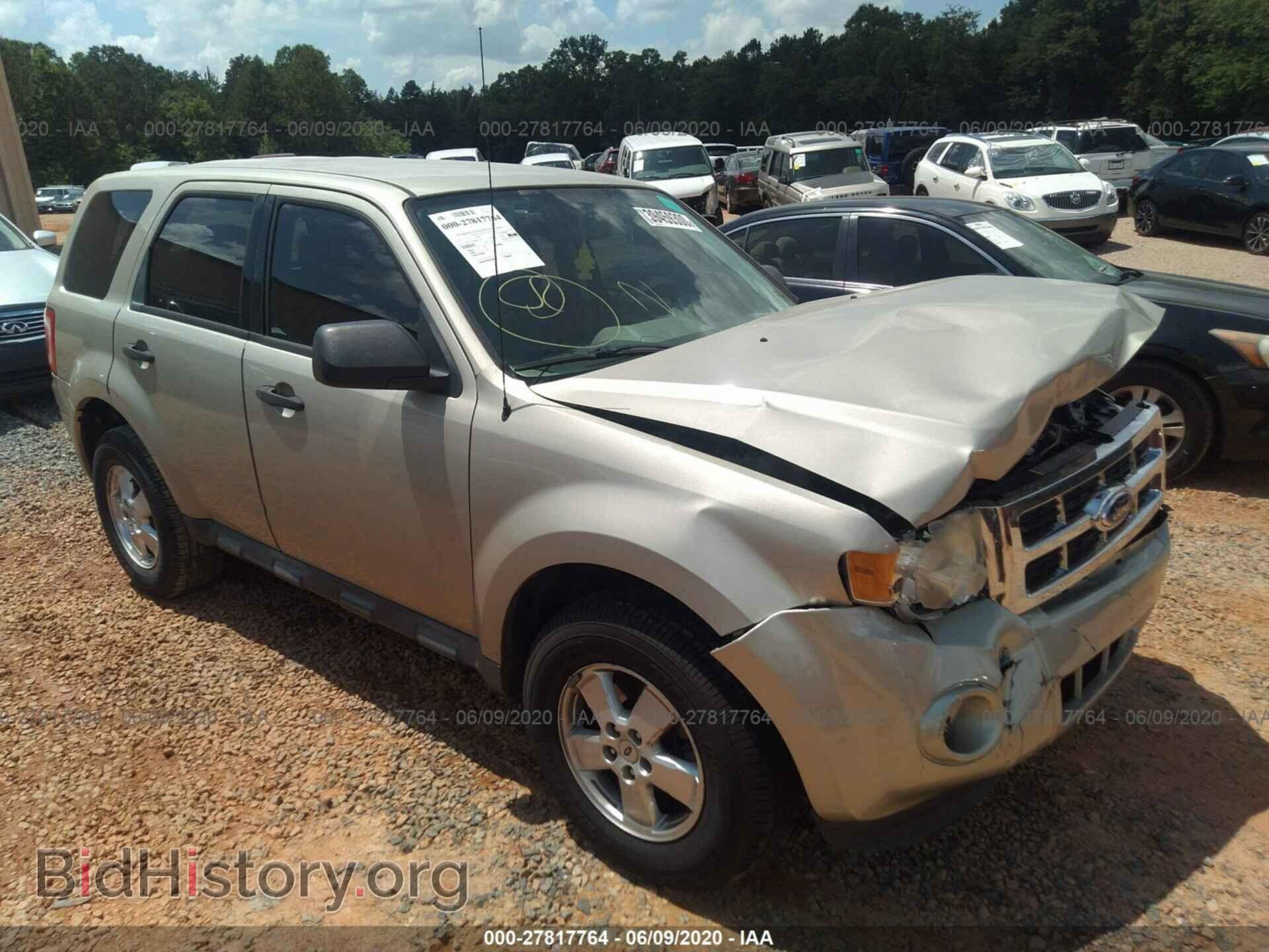 Фотография 1FMCU0C76BKC02239 - FORD ESCAPE 2011