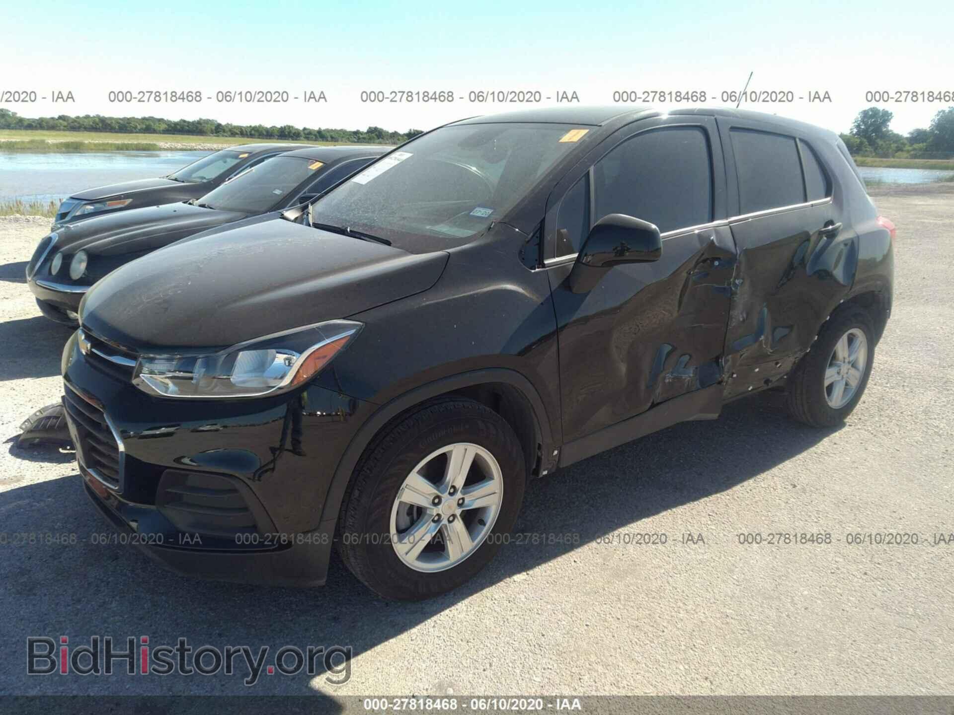 2019 CHEVROLET TRAX - VIN: 3GNCJKSB3KL249894 - Фото 2